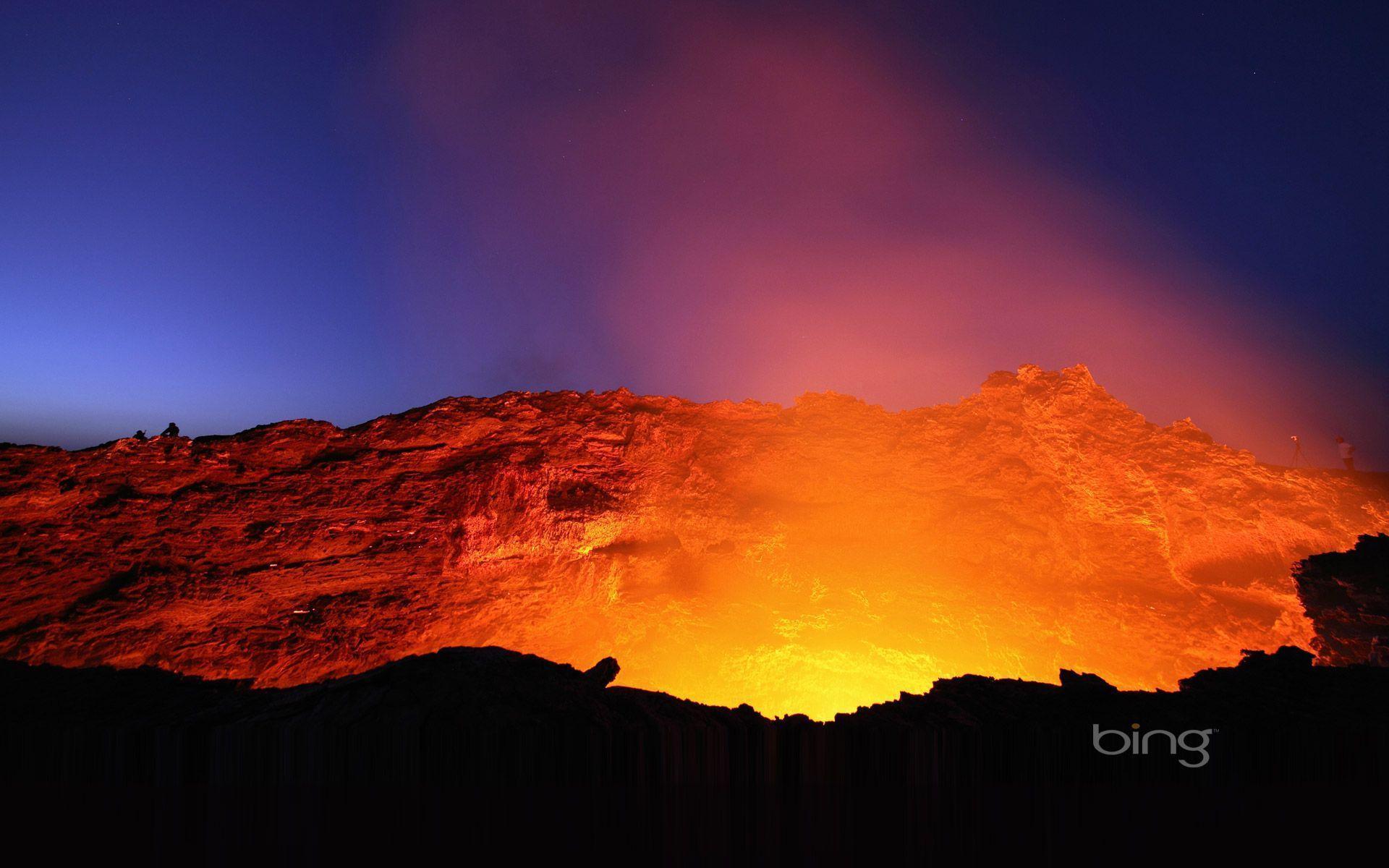 Lava lake in the glowing crater of Erta Ale Volcano, Ethiopia. HD