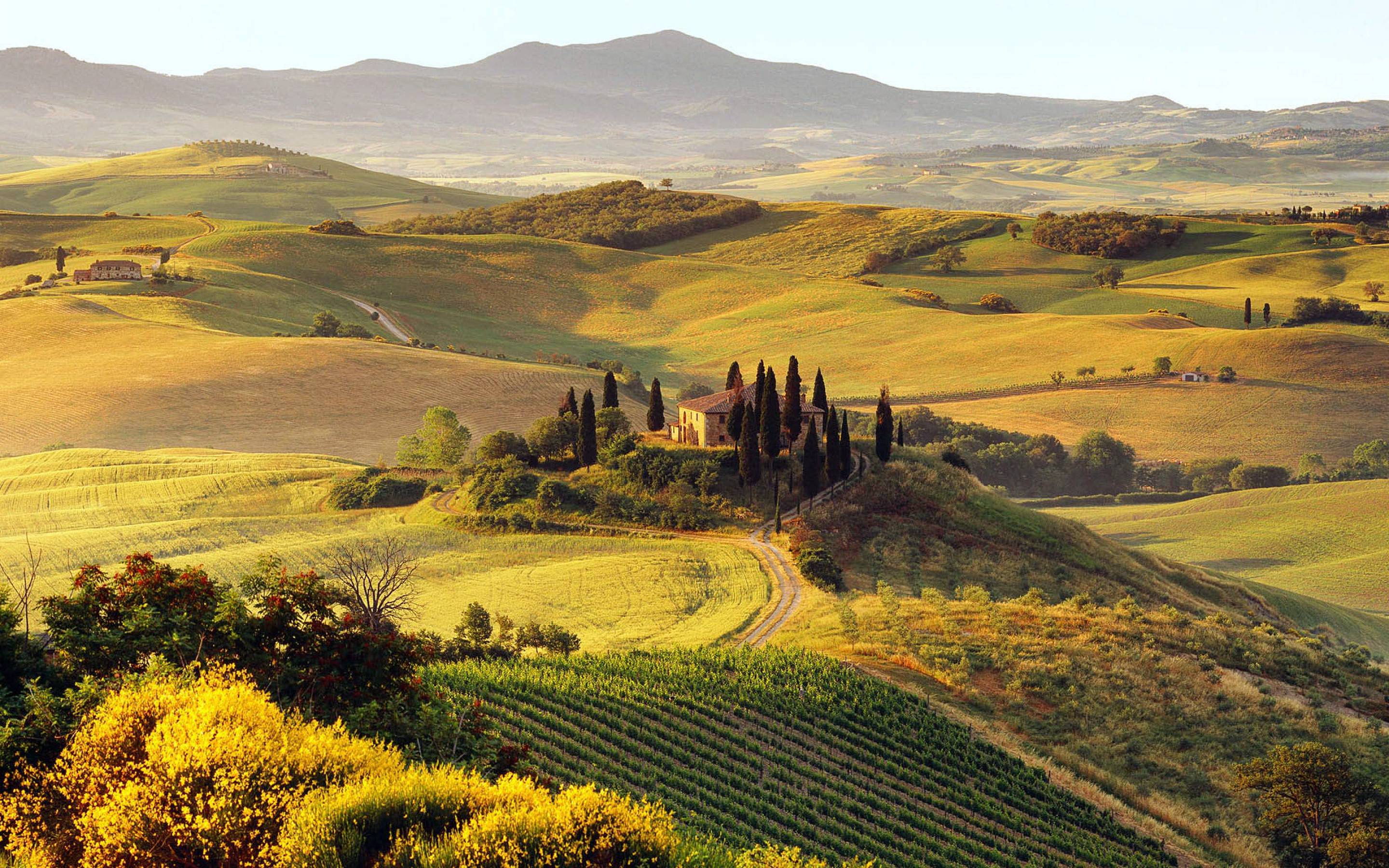 Daily Wallpaper: Tuscany, Italy. I Like To Waste My Time