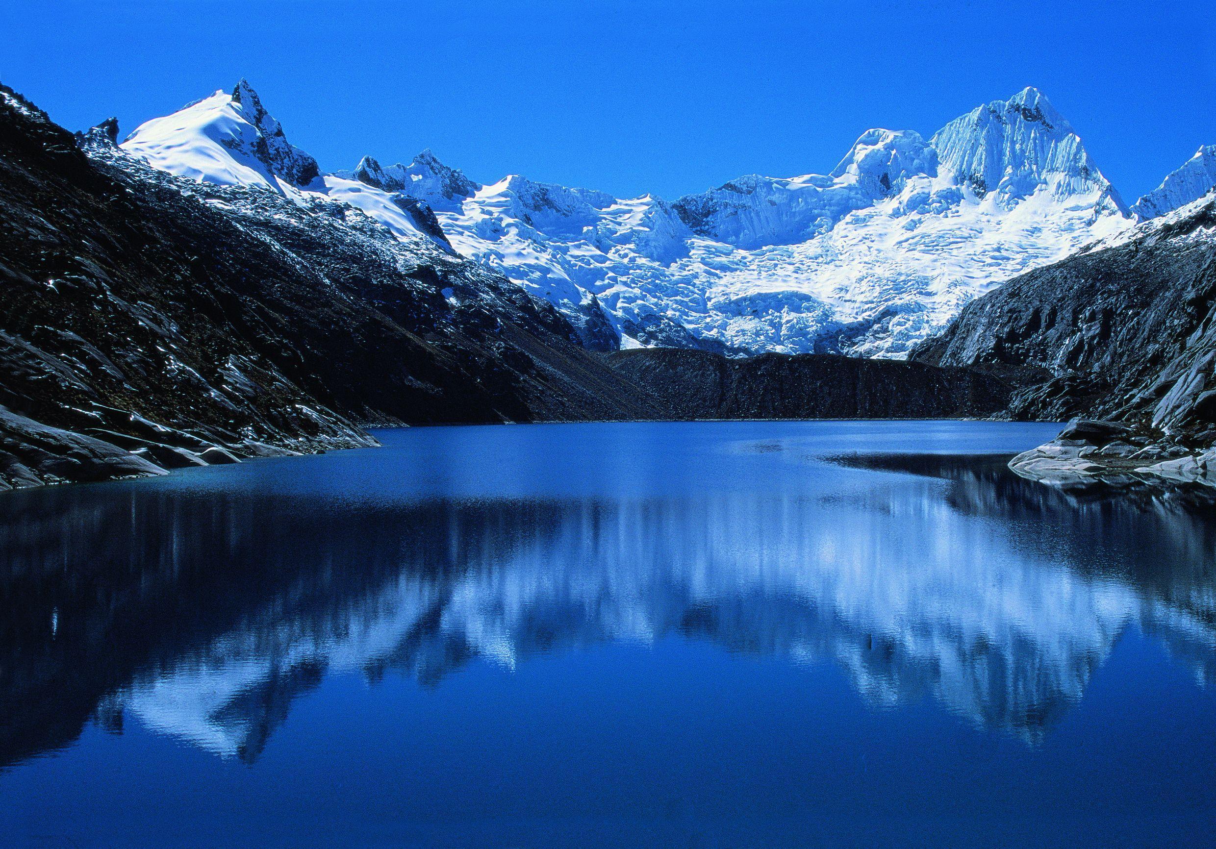 Blue lake in Peru wallpaper and image, picture, photo