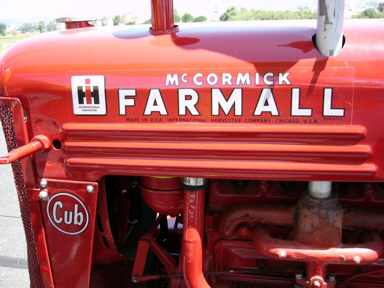 Farmall Tractor Wallpaper