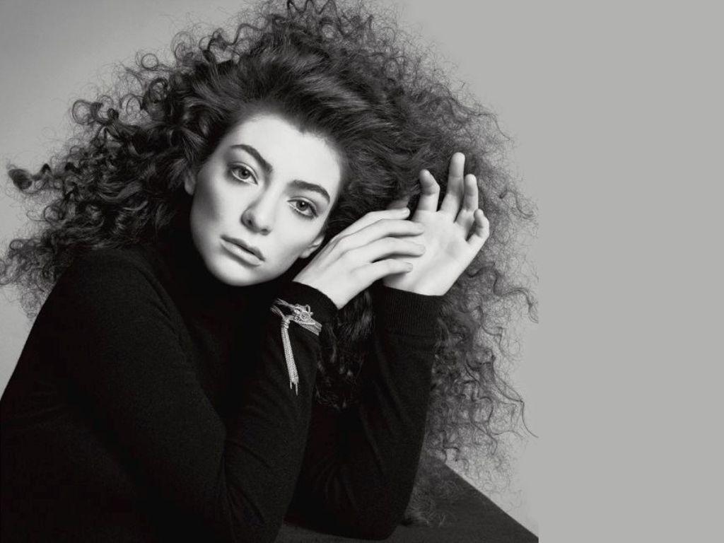 Gorgeous HD Lorde Wallpaper