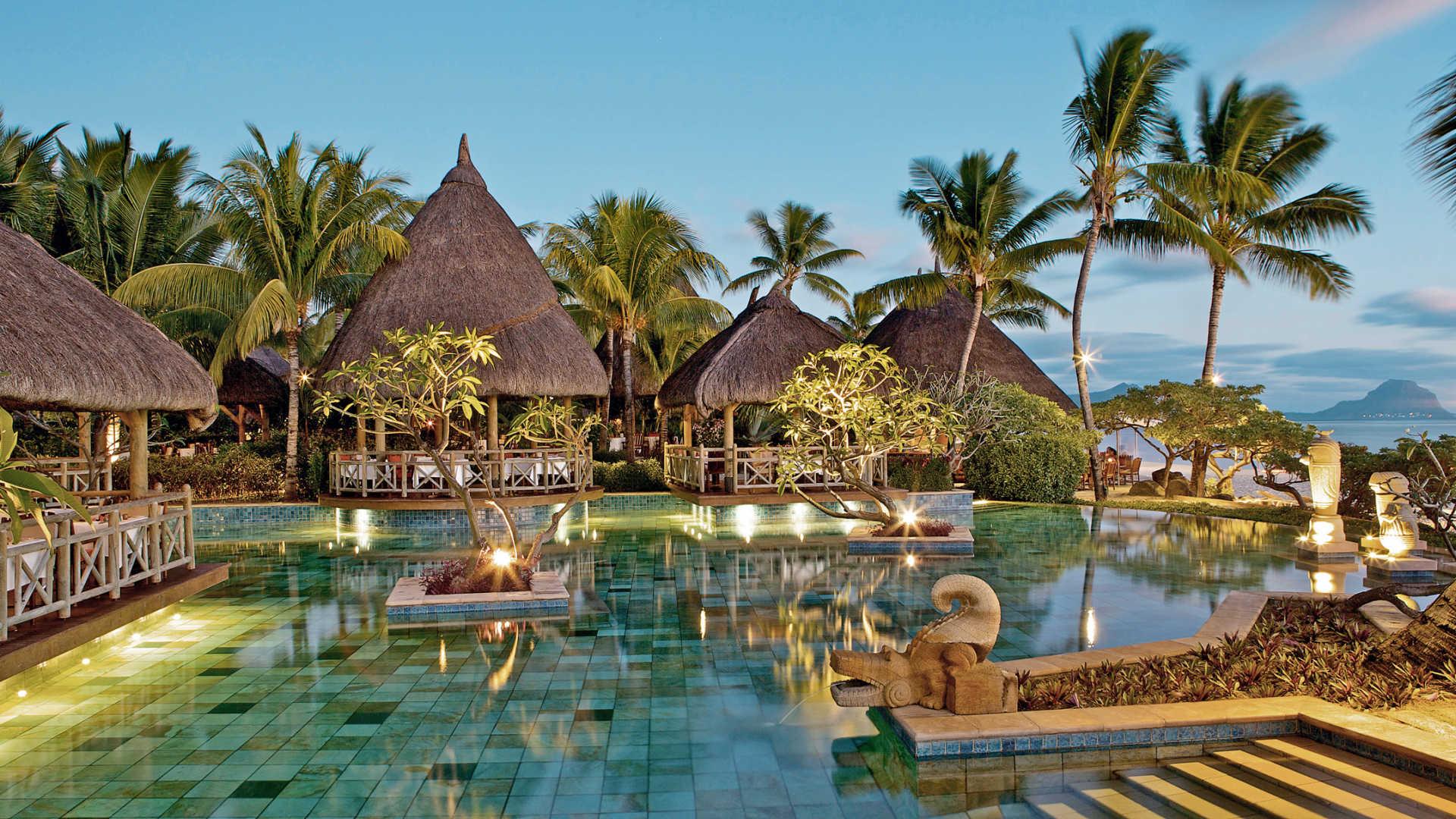 La Pirogue Resort & Spa Kuoni hotel in Mauritius