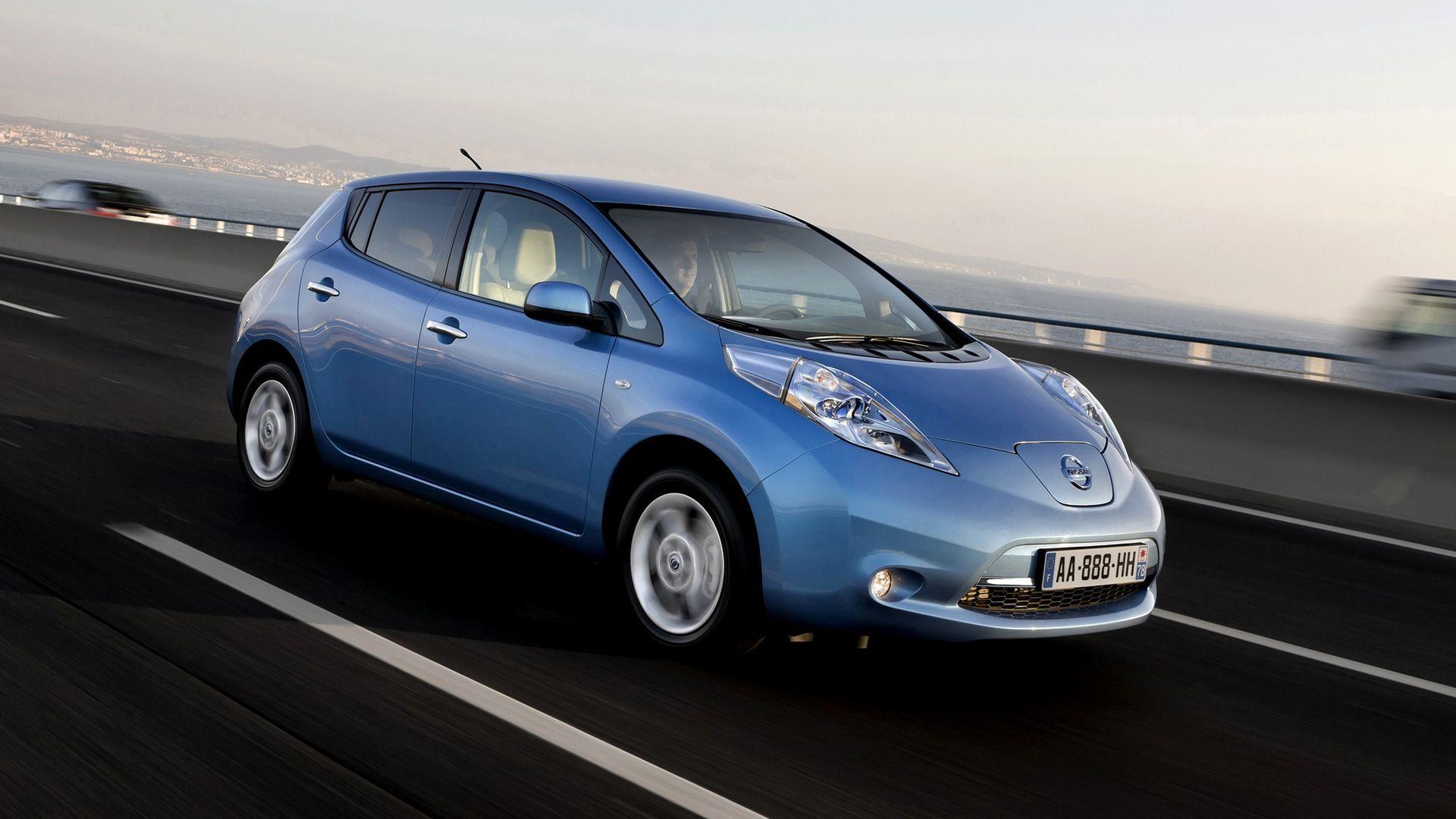 Nissan Leaf (2011) Wallpaper and HD Image