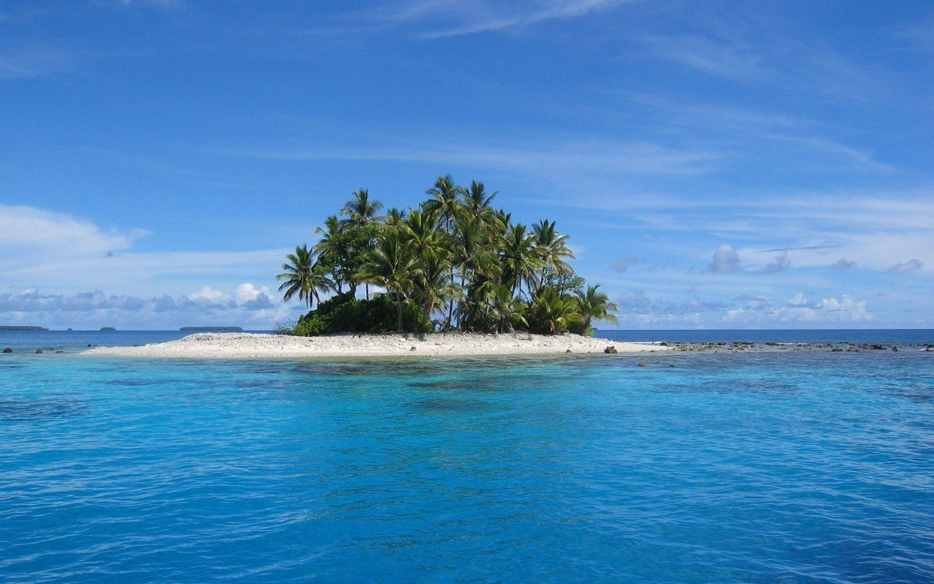 Island in Micronesia HD wallpaper