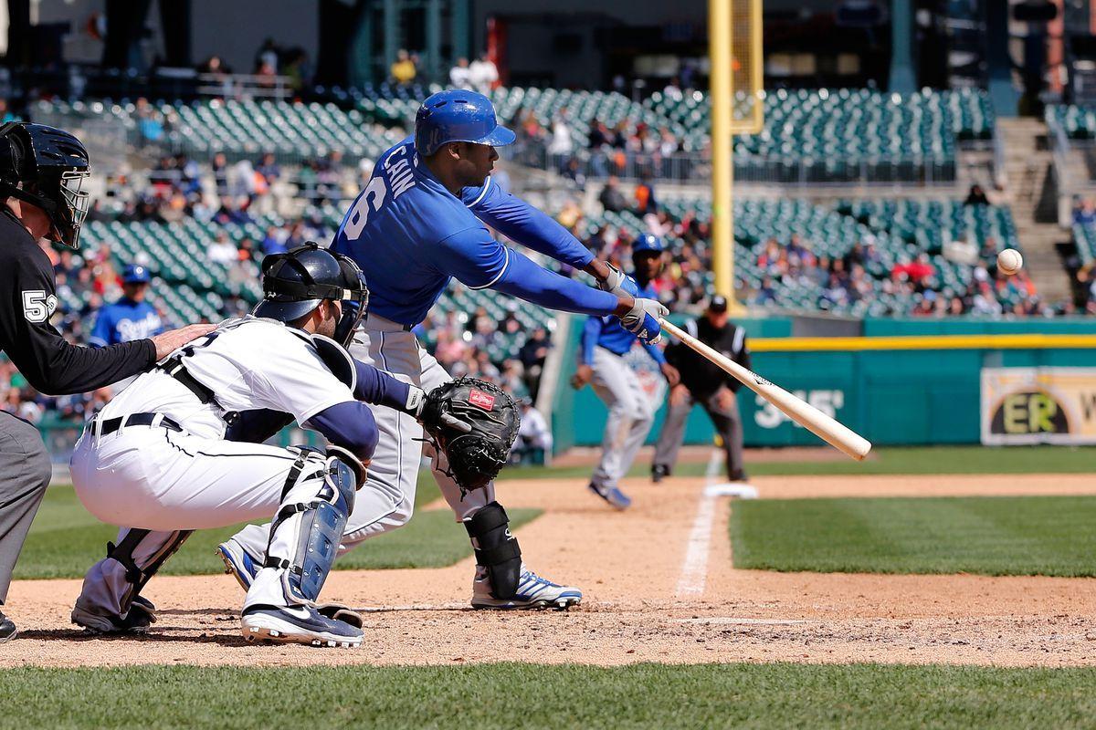 GIF of the Day: Torii Hunter tries to dupe Lorenzo Cain on routine