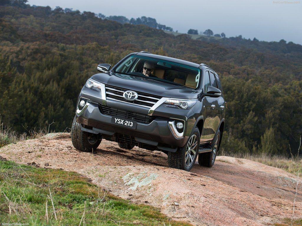 New modal Toyota Fortuner HD photo car image gallery