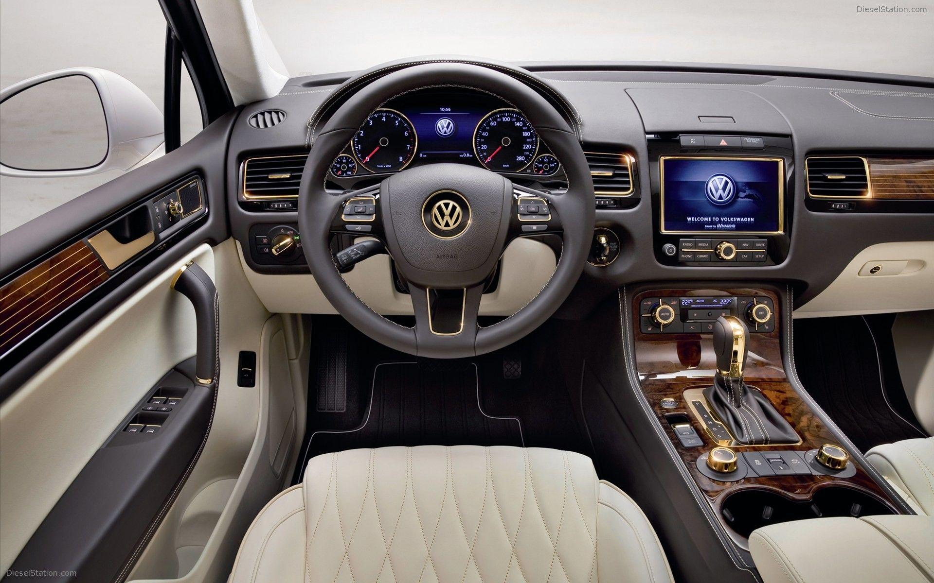 Volkswagen Touareg Gold Edition 2011 Widescreen Exotic Car