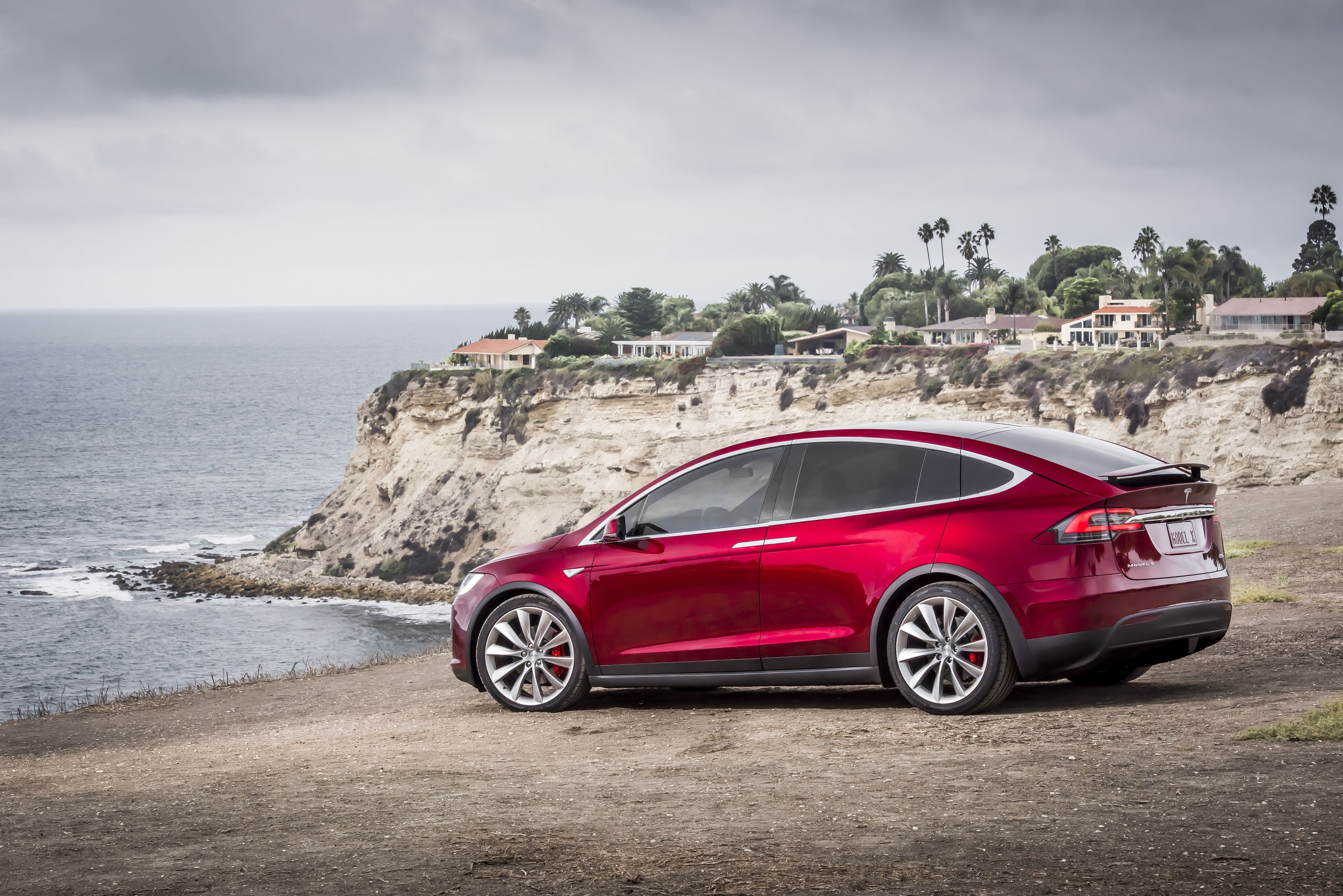 Wallpaper Wednesday: Tesla Model X Black & Red