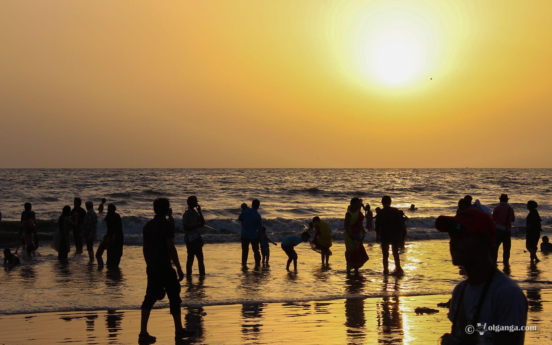 Juhu Beach in Mumbai: charming and immense (HD wallpaper)