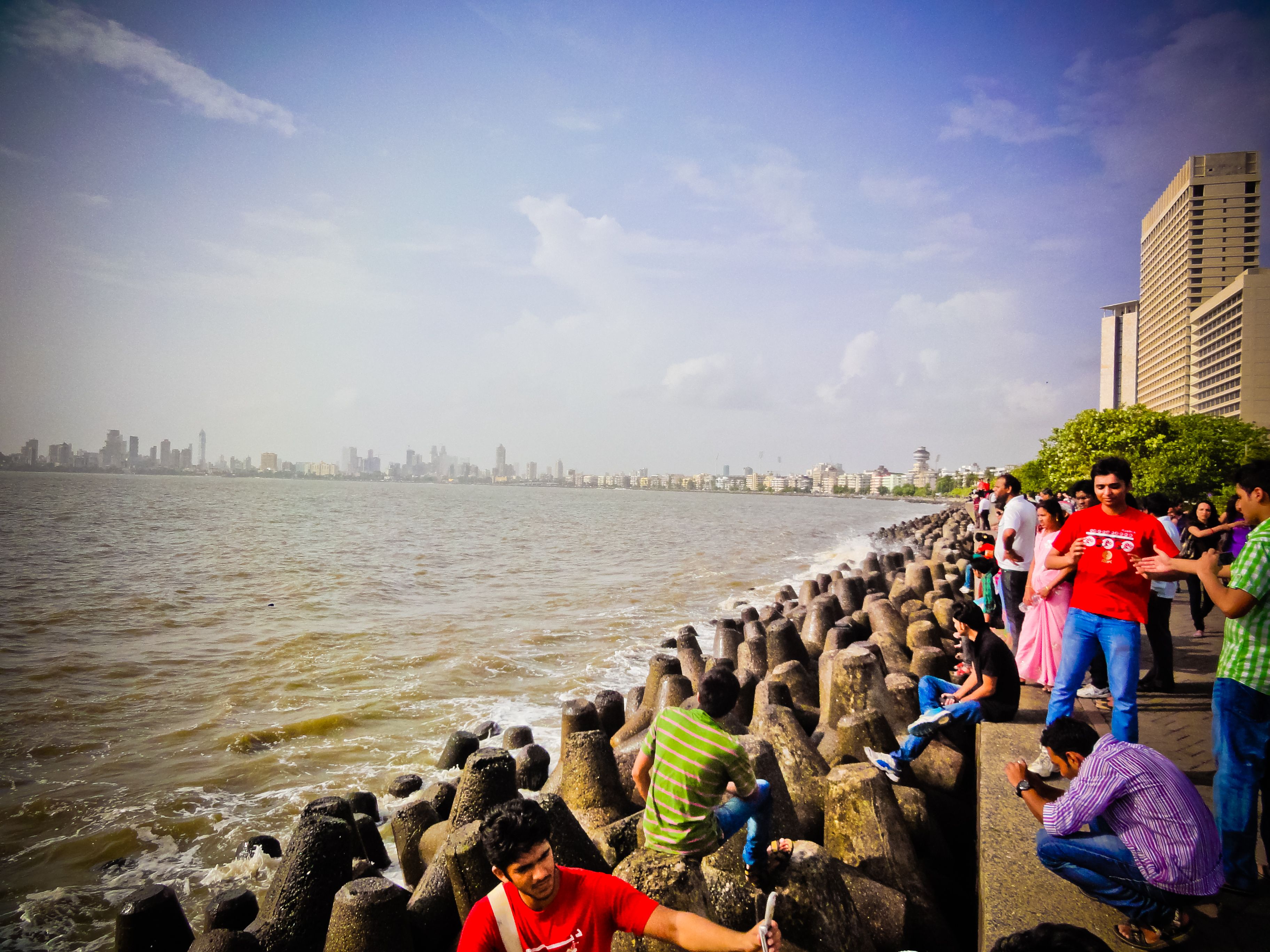Holiday on the beaches in Mumbai wallpaper and image