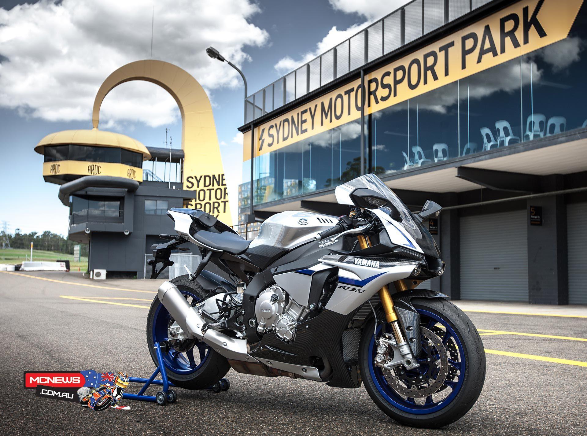 Yamaha YZF R1 And YZF R1M Review Test