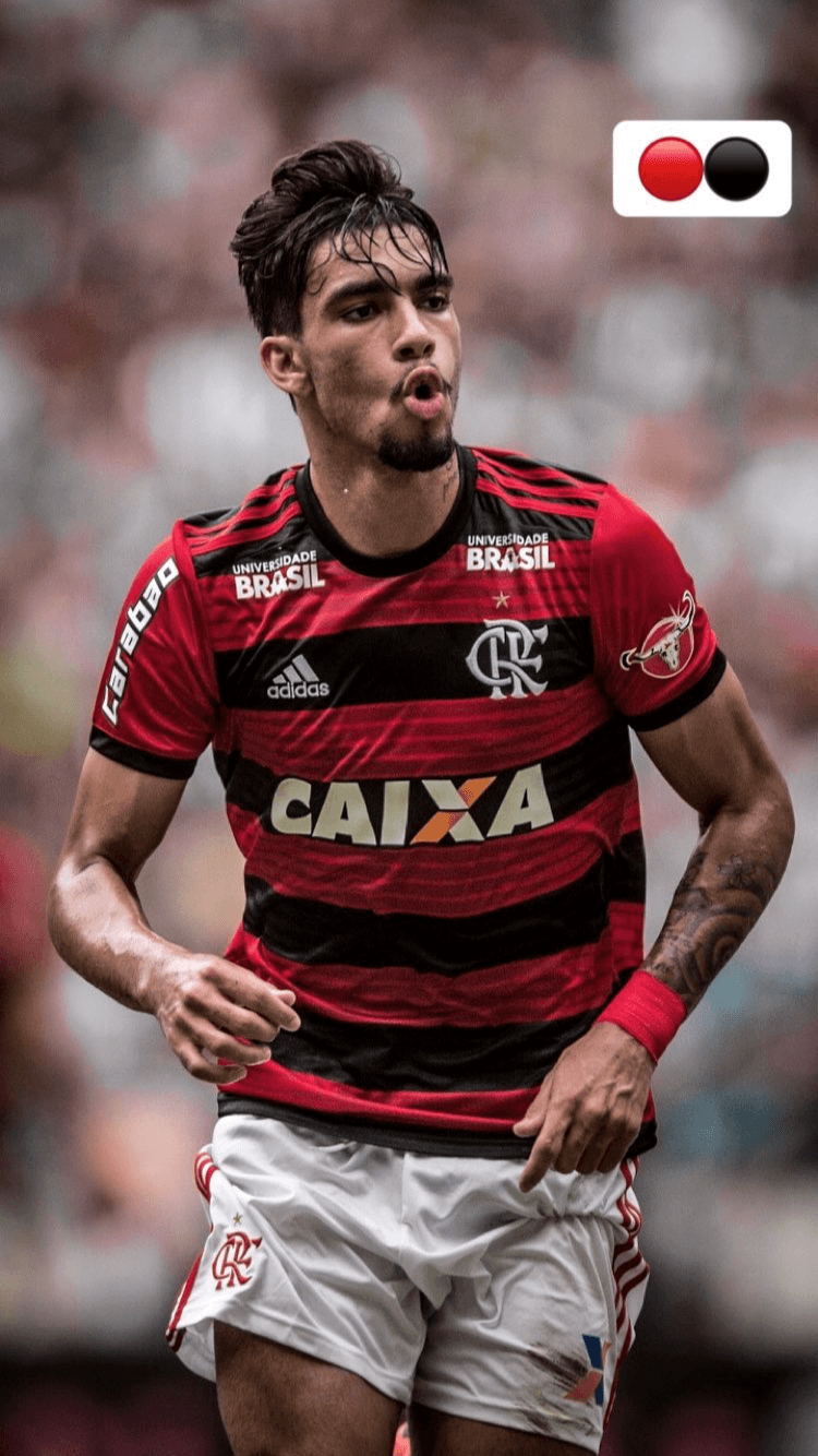 Lucas Paquetá / flamengo / clube de regatas do Flamengo. Footballs