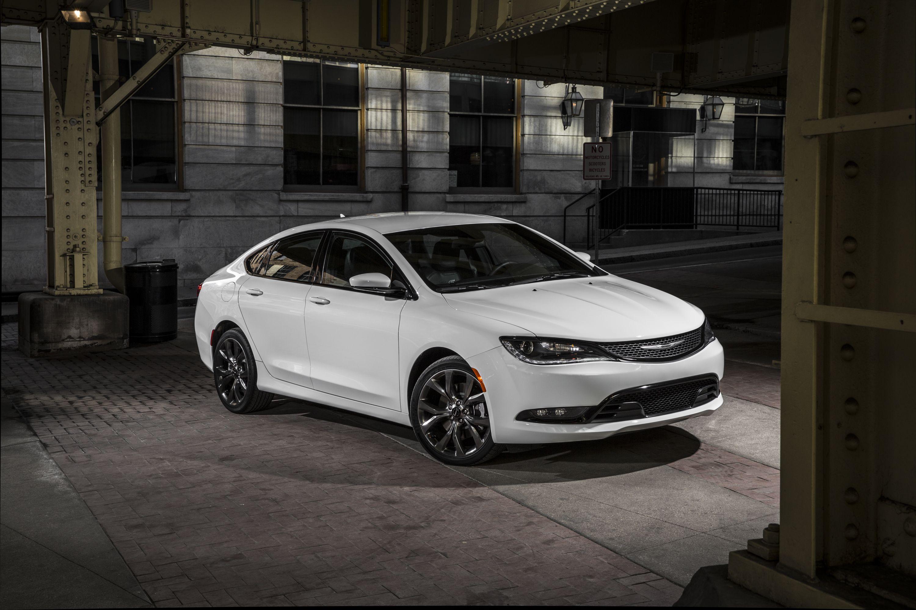 Chrysler 200 Wallpaper and Background Image