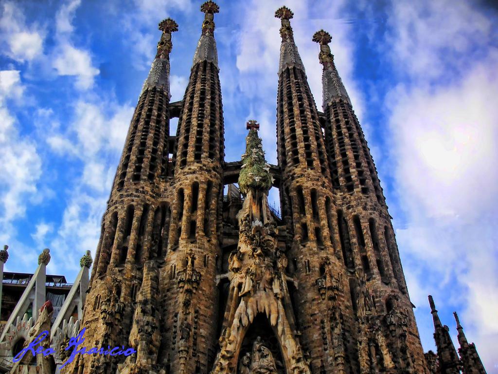 Best Price on APBCN Sagrada Familia Gaudí in Barcelona + Reviews!