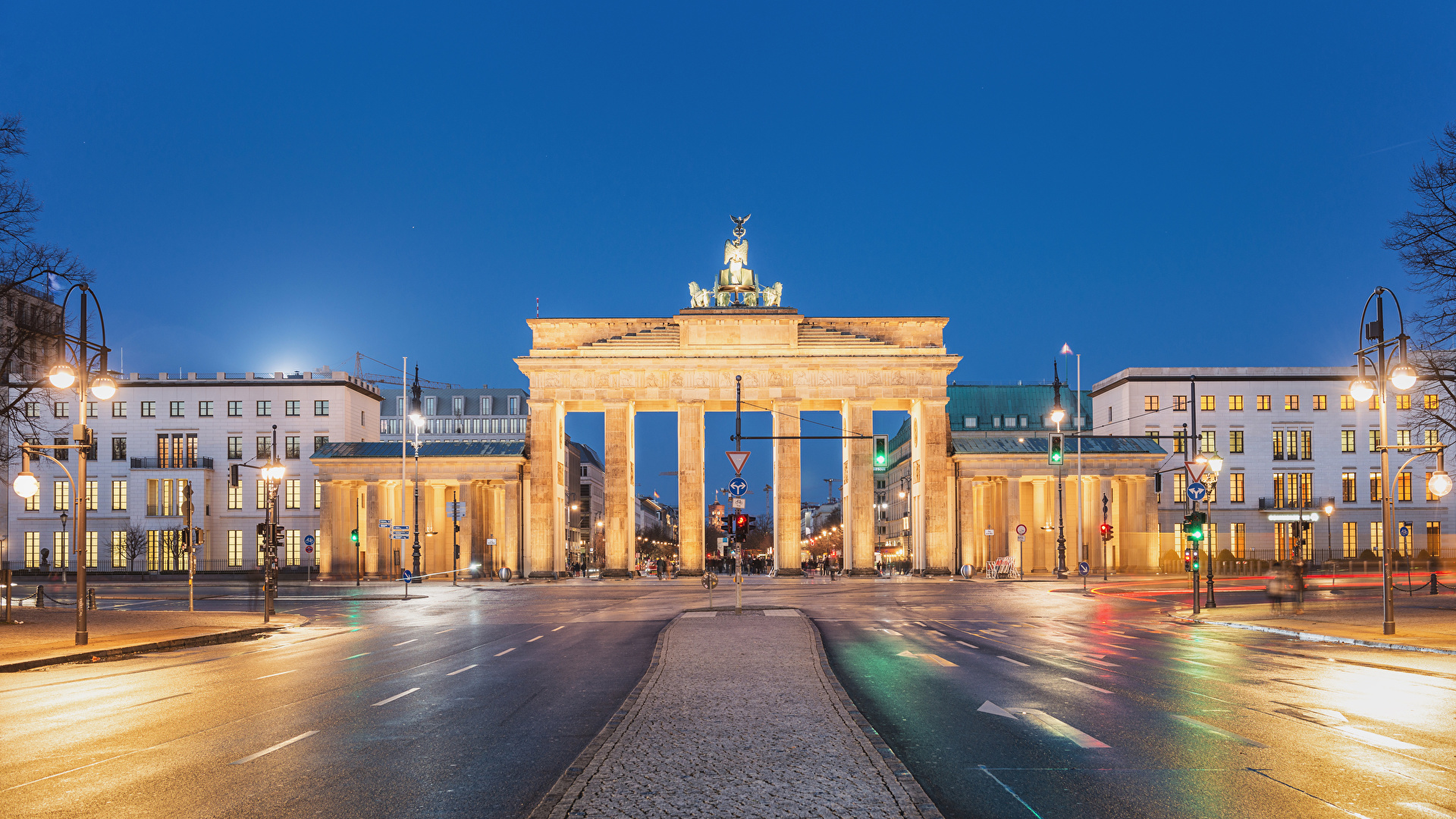 Brandenburg Gate Wallpaper 4 X 1080