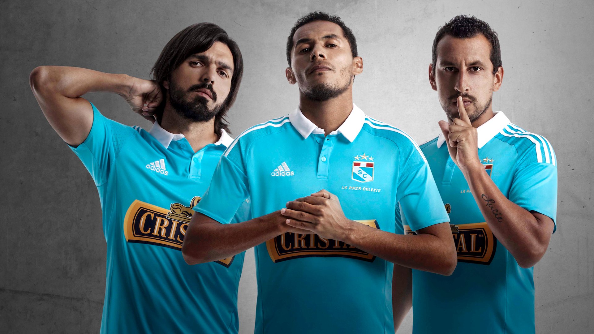 El club Sporting Cristal presentó su nueva camiseta oficial con el