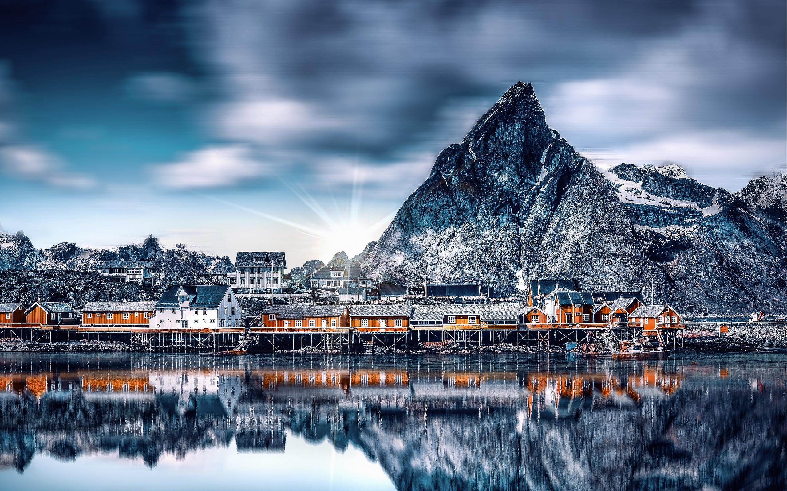 Download wallpaper 2560x1600 mountains, lake, buildings, reflection