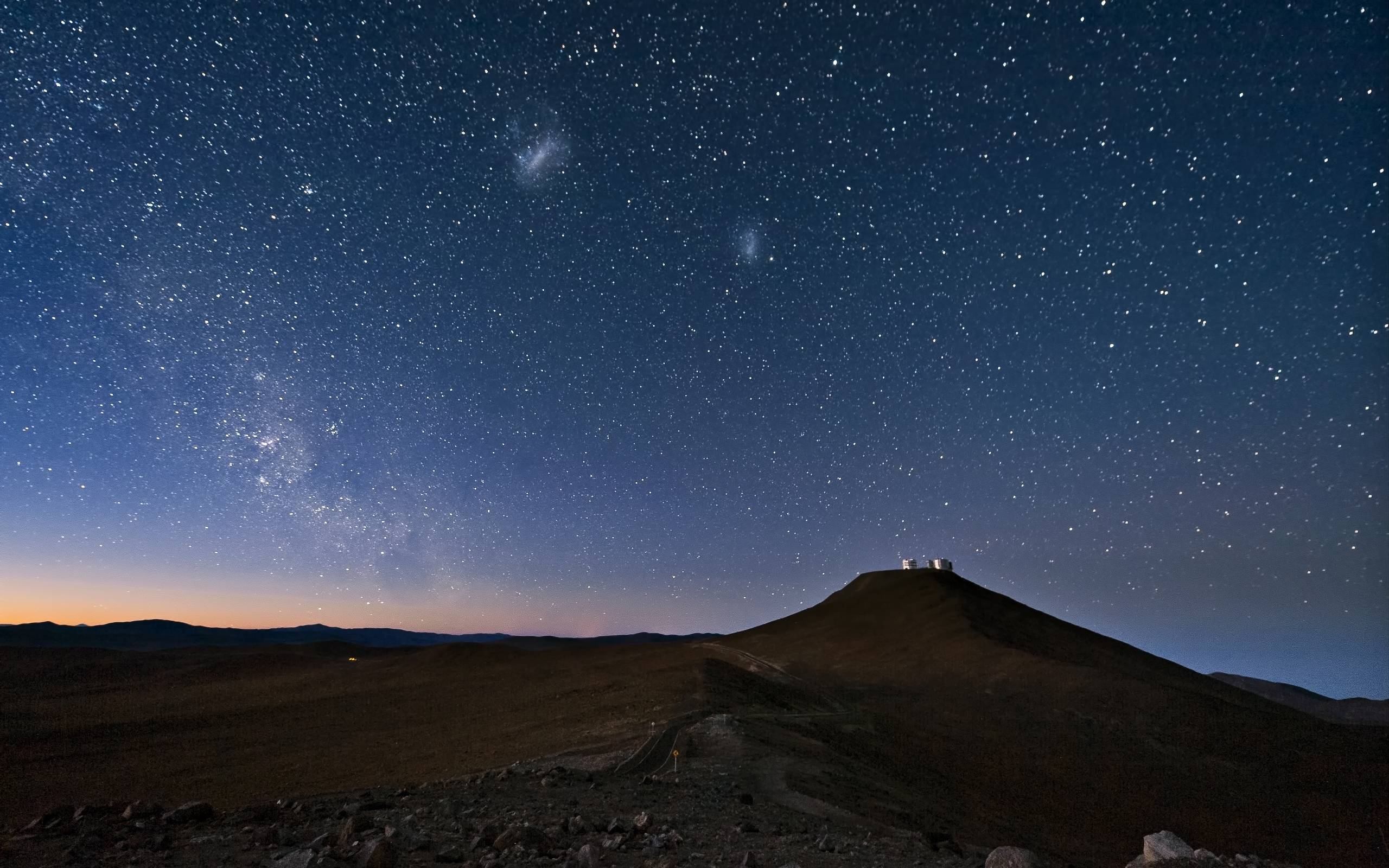 Download Wallpaper 2560x1600 sky, constellations, night, desert