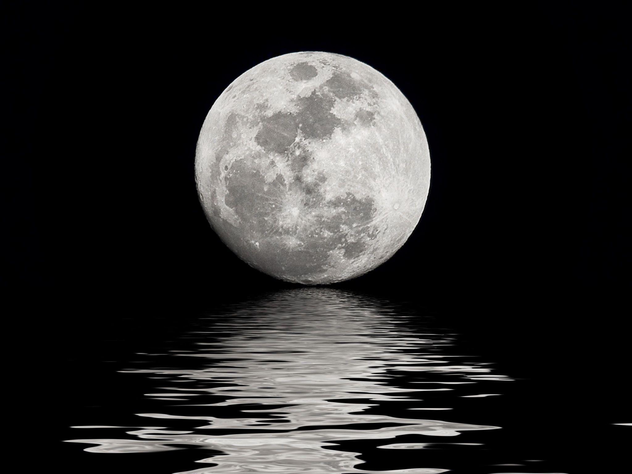 Moon Sea HD Wallpaper. Moon and Sea Image