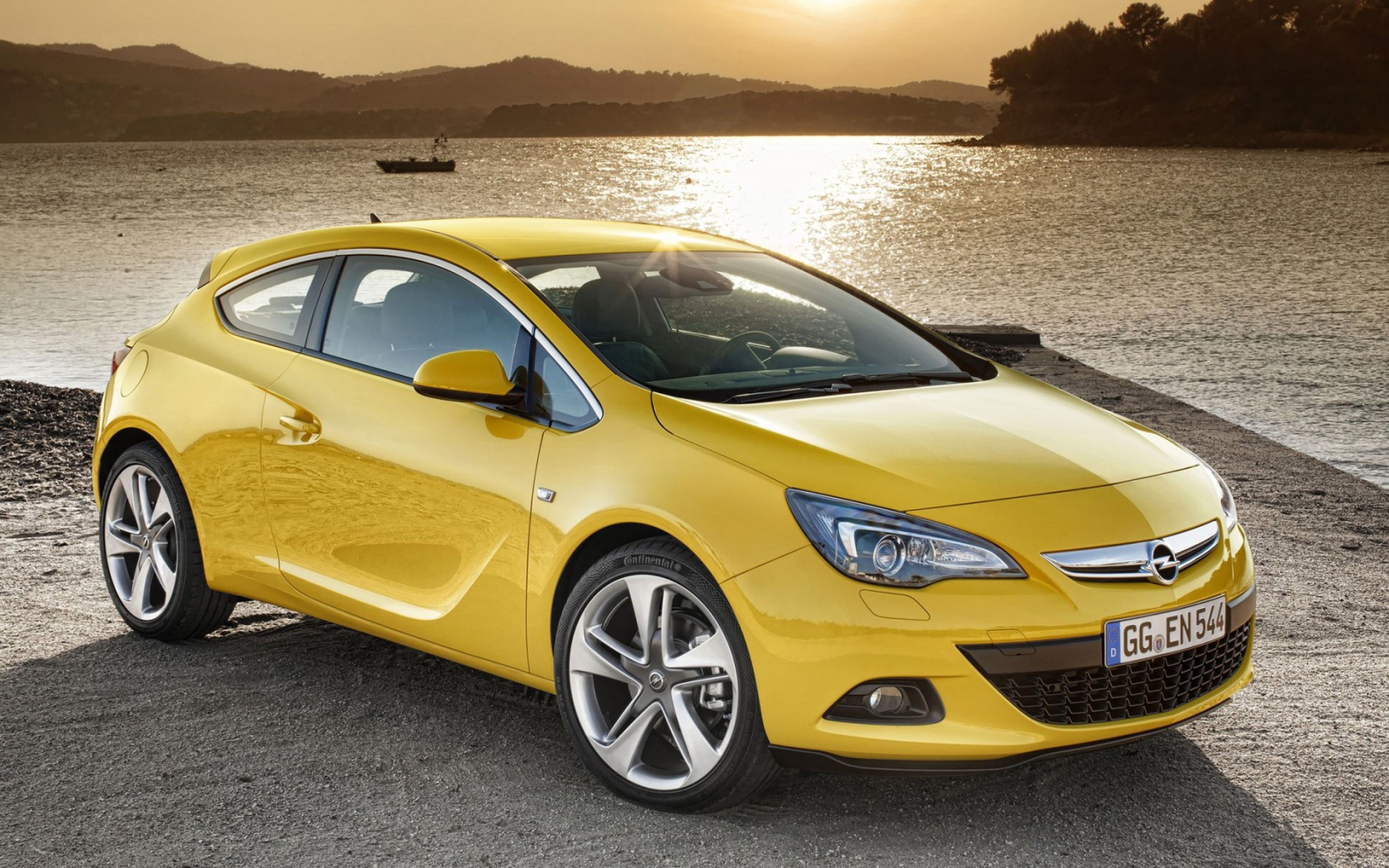Download Wallpaper 3840x2400 Opel, Astra, Gtc, Yellow, Side view
