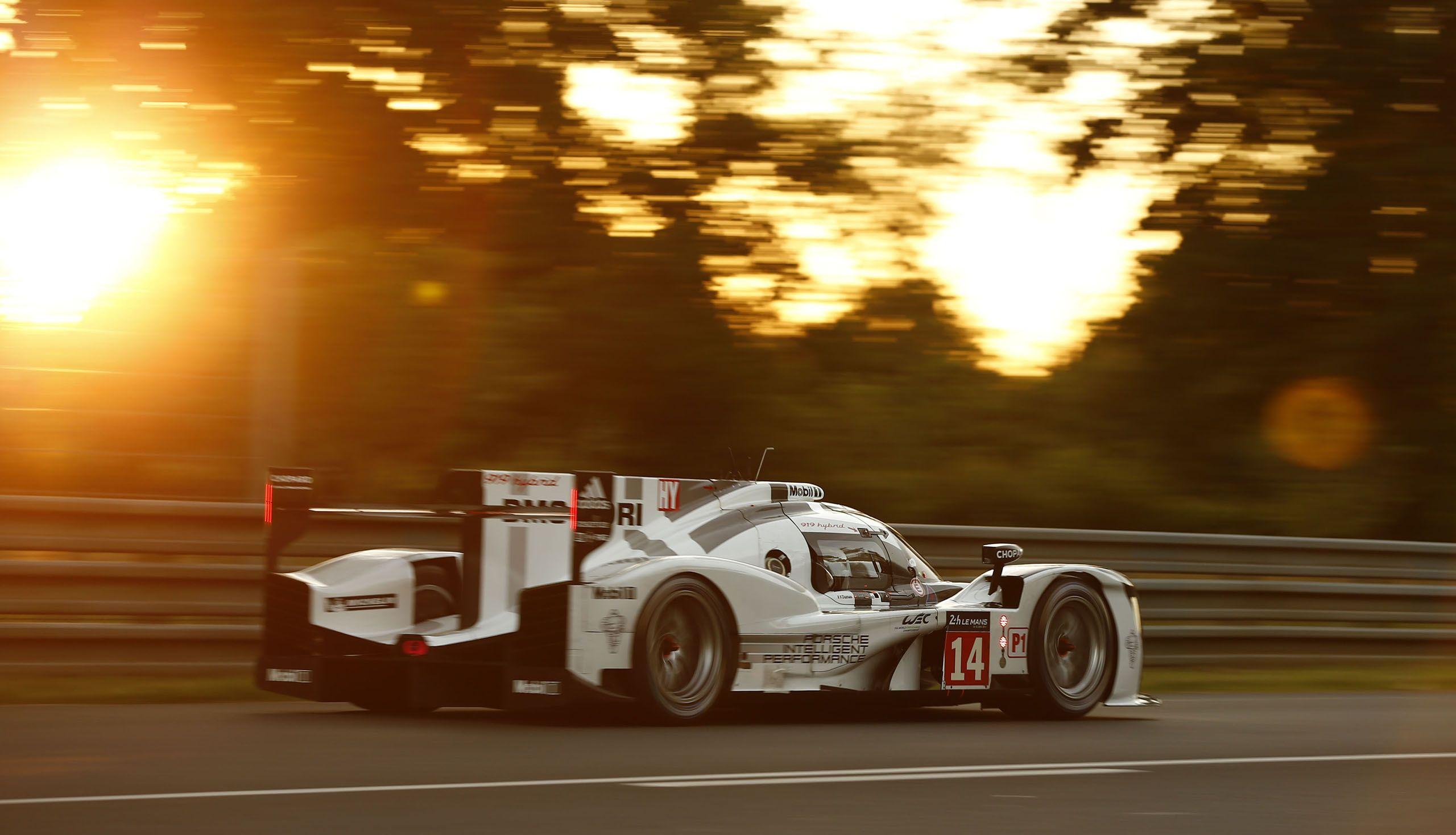 Porsche 919 Hybrid Takes 1 2 Victory At 24 Hours Of Le Mans