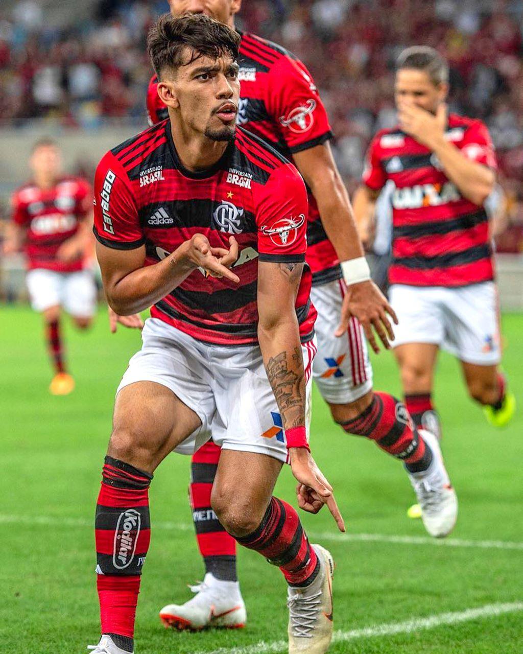 Lucas Paquetá, do Flamengo, teria pré-acordo com o PSG. Flamengo