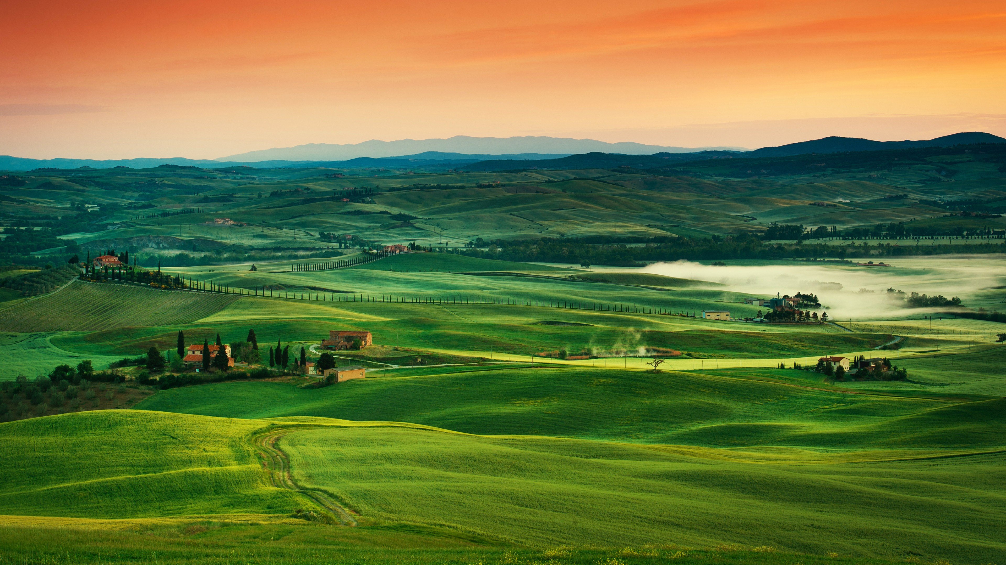 Rolling Countryside Of Tuscany, Italy 4K UltraHD Wallpaper