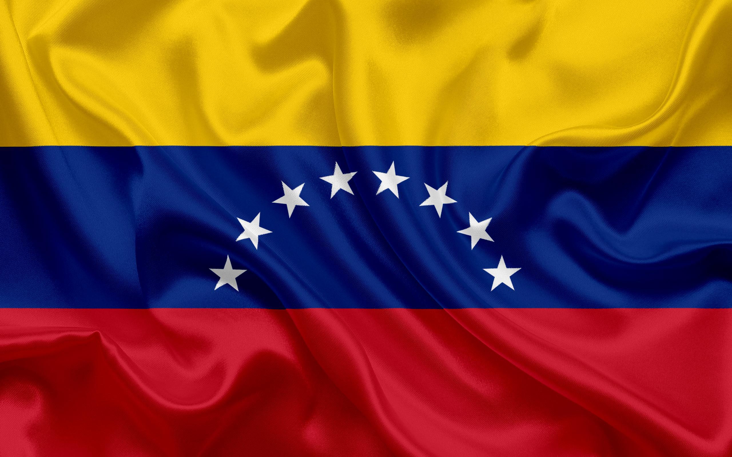 Download wallpaper Venezuelan flag, Venezuela, national flag, silk
