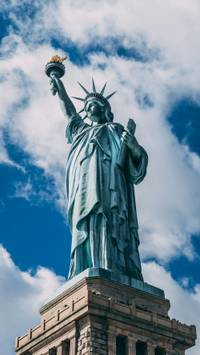 Statue of Liberty iPhone wallpaper