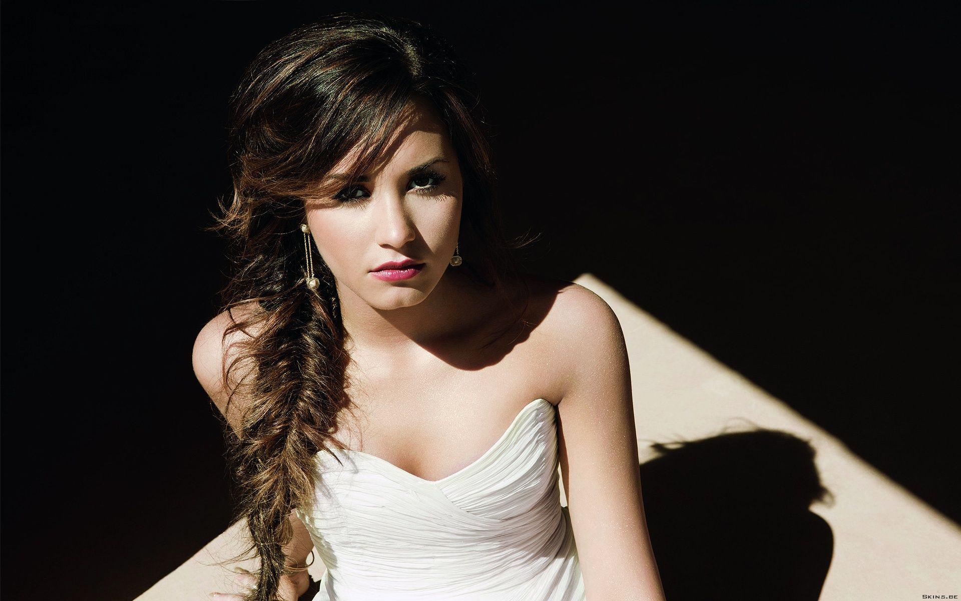 Demi Lovato 2014 Photohoot. Wallpaper HD Free Download
