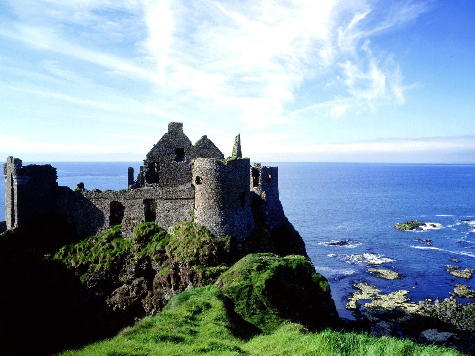 Dunluce castle Antrim Ireland free desktop background