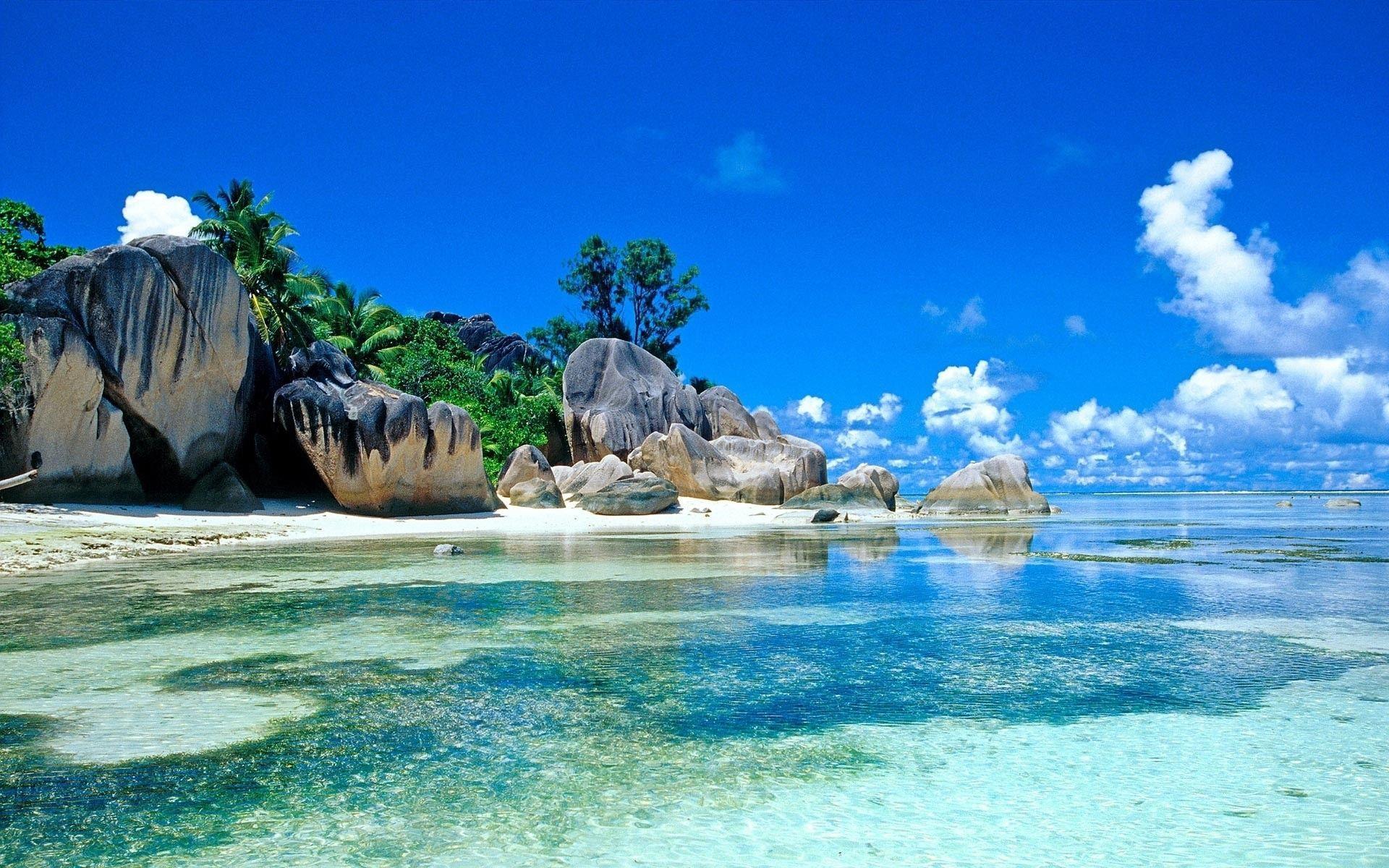 Amazing Beautiful Beach and Blue Ocean Desktop HD Photo Wide. HD