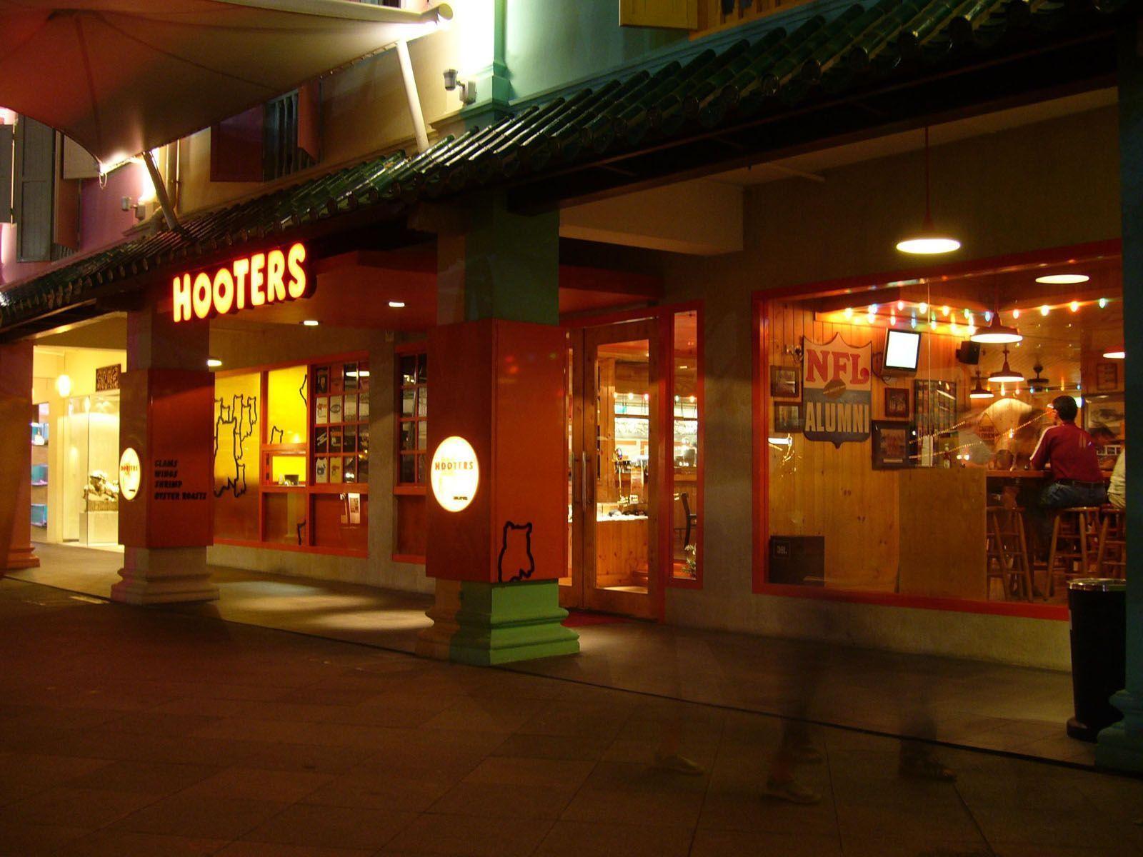 Hooters Wallpaper Free