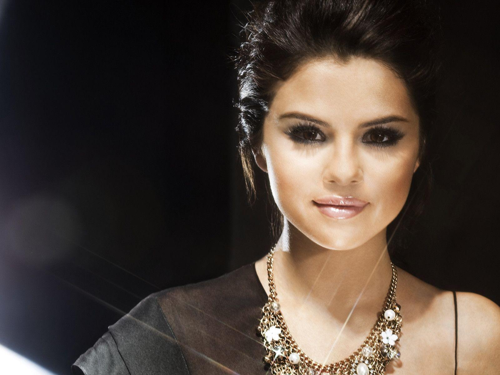 Selena Gomez HD Wallpaper. Movie HD Wallpaper