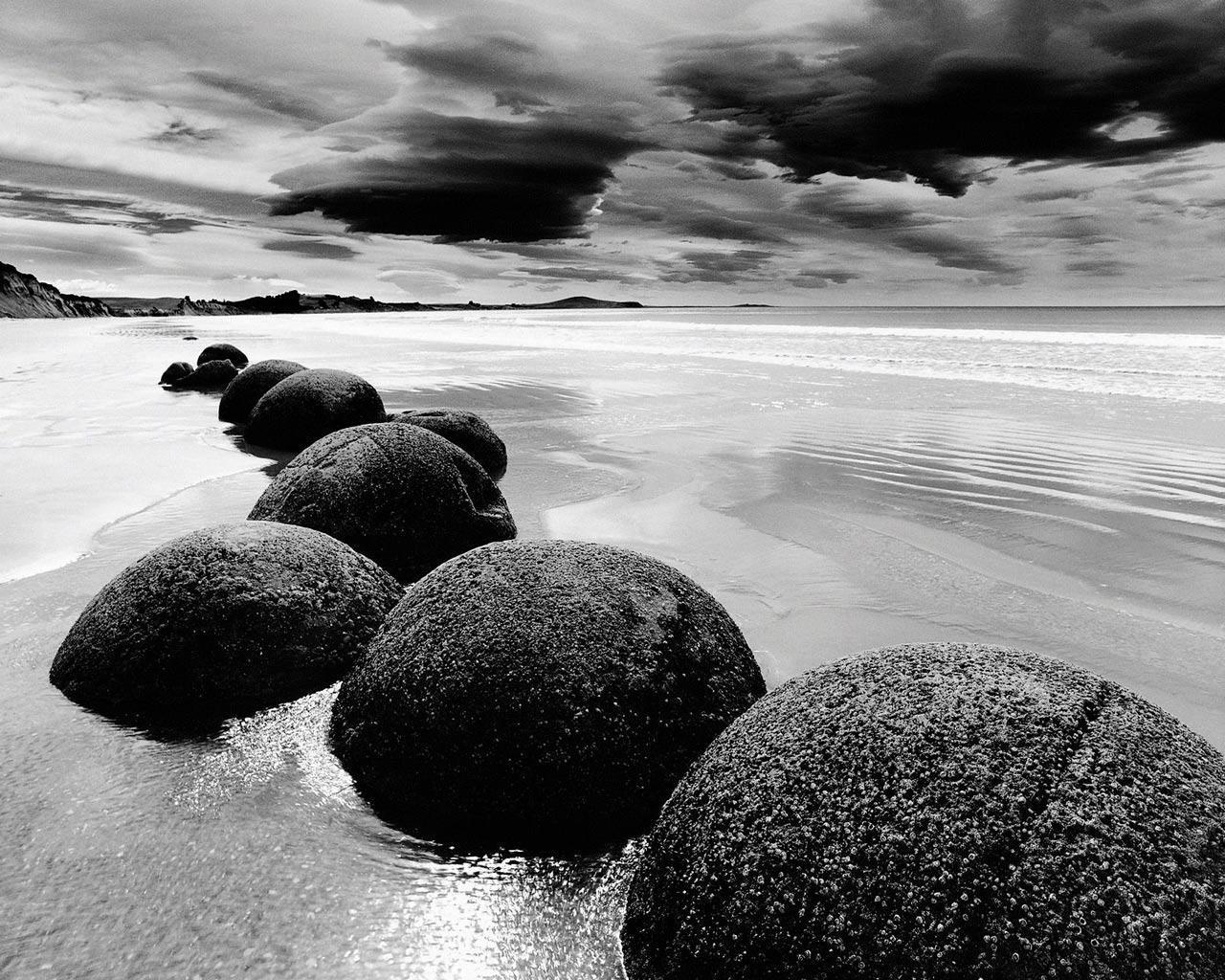 Stone On Tropical Beach Wallpaper Android Wallpaper