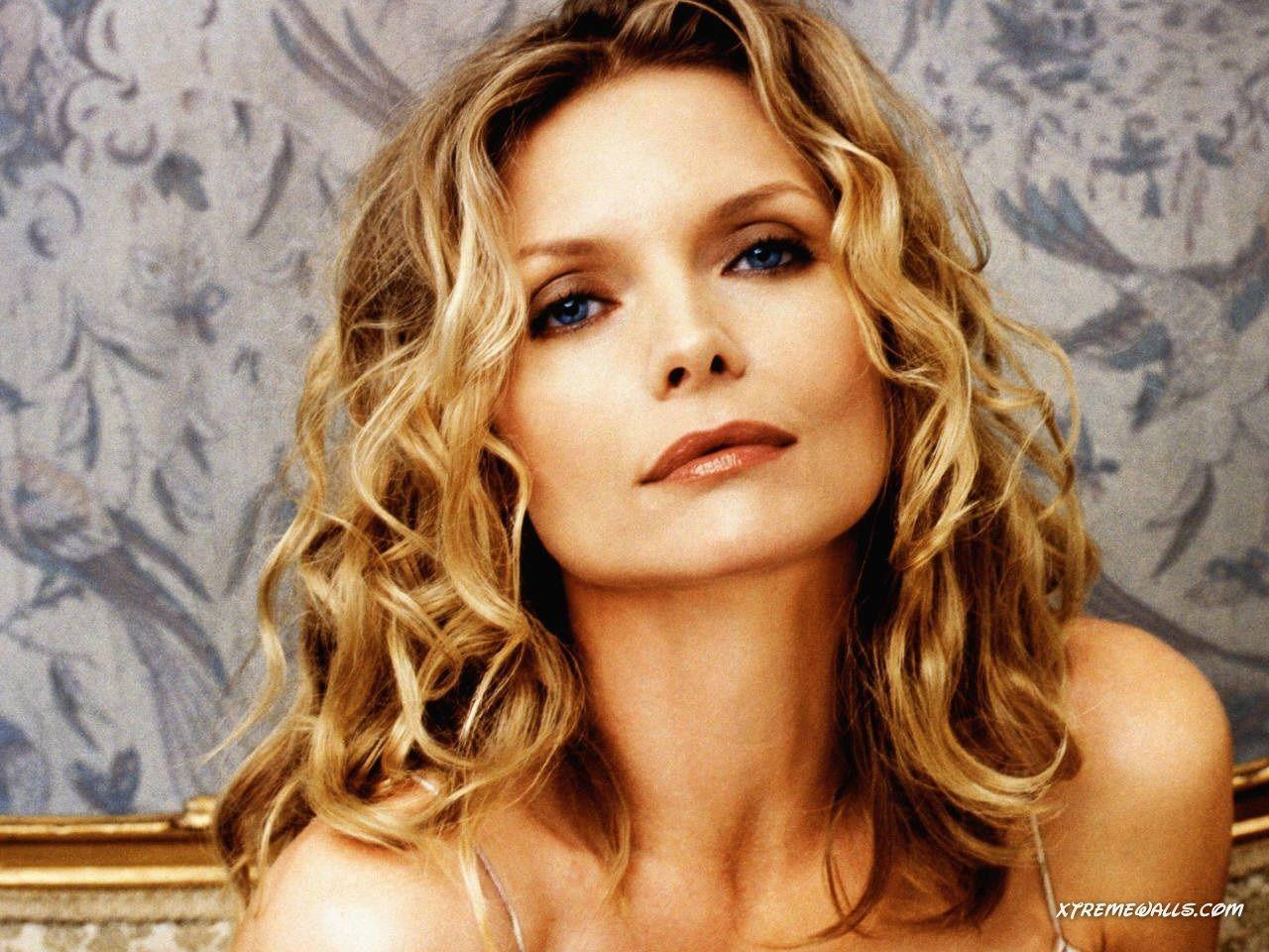 Michelle Pfeiffer 1280x960 Wallpaper (High Resolution Picture)