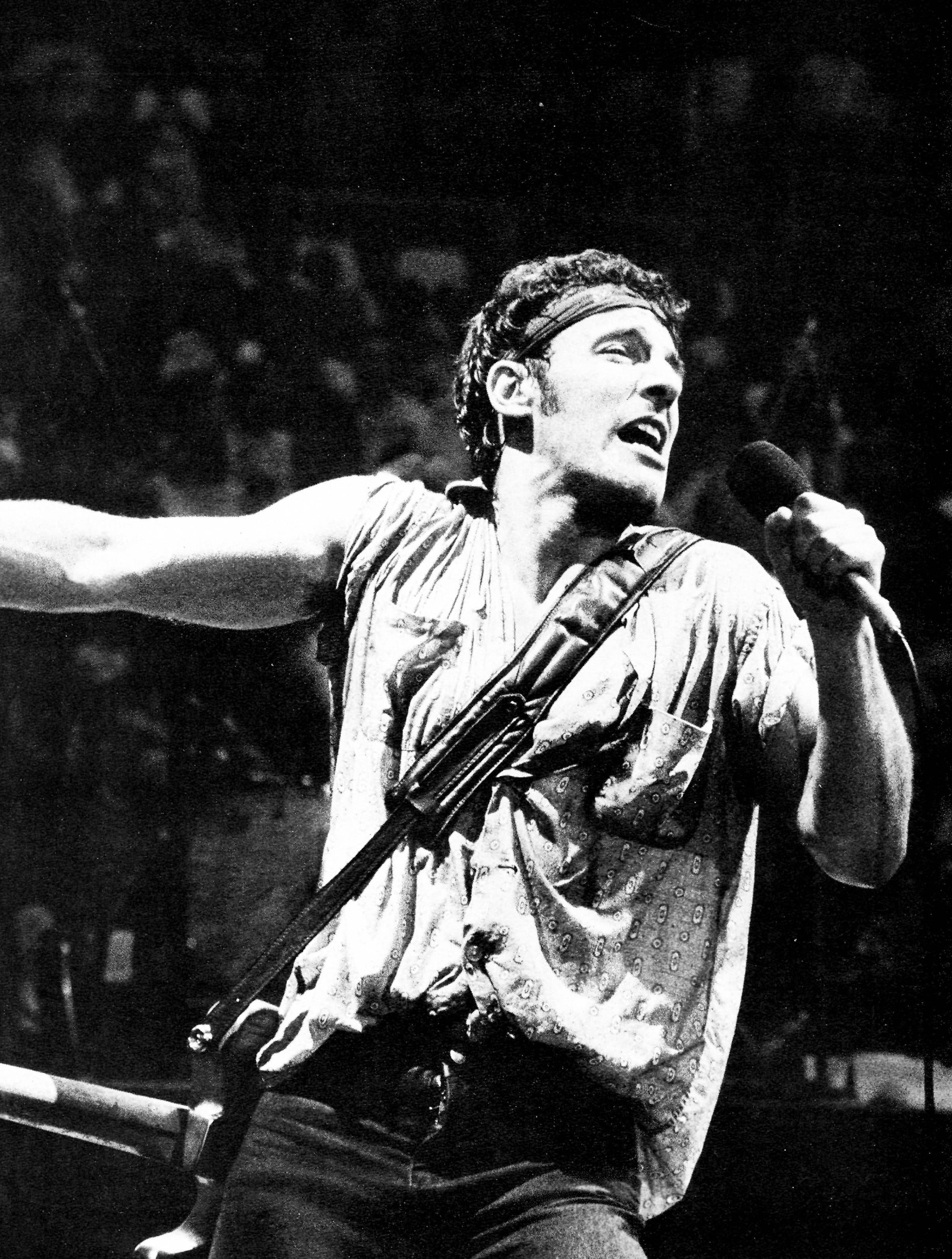 Bruce Springsteen Born To Run Wallpaper