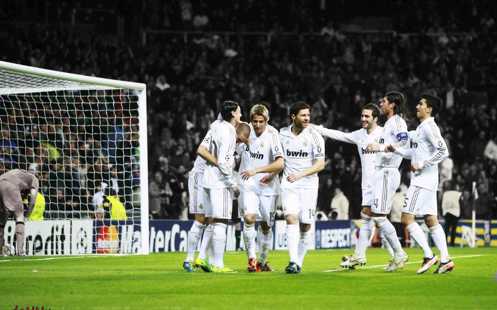 Real Madrid HD Picture Wallpaper. Football Wallpaper HD