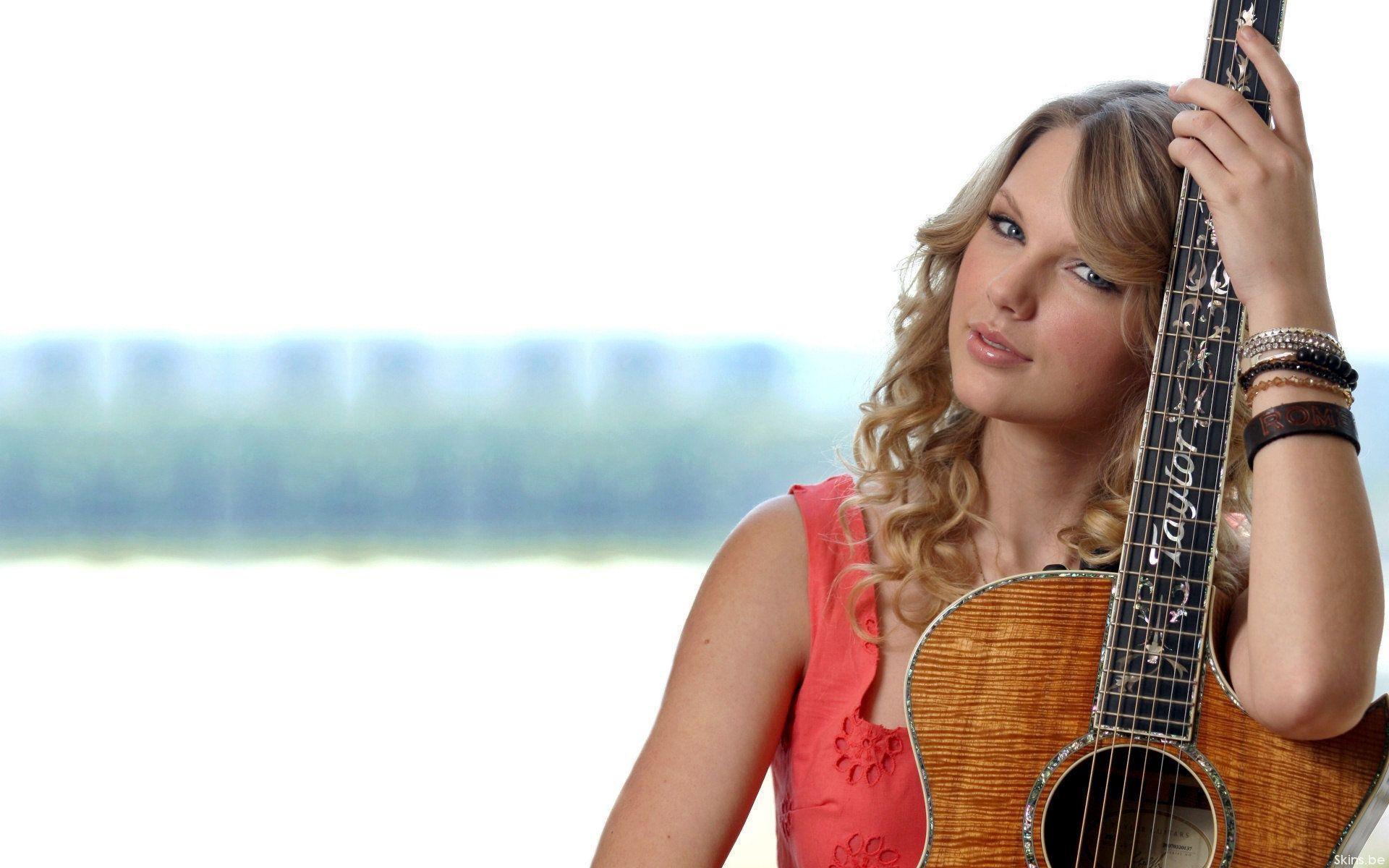 Wallpaper For > Taylor Swift Acoustic Guitar Wallpaper