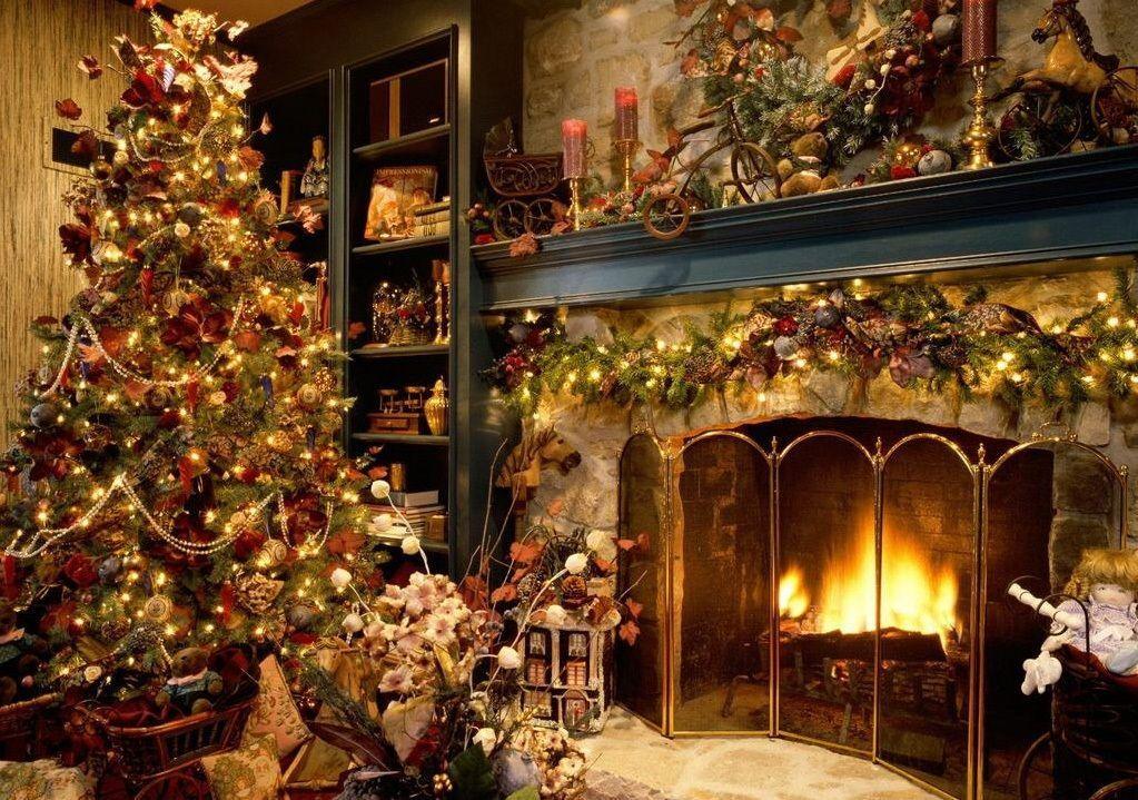 Free Christmas Tree Wallpaper