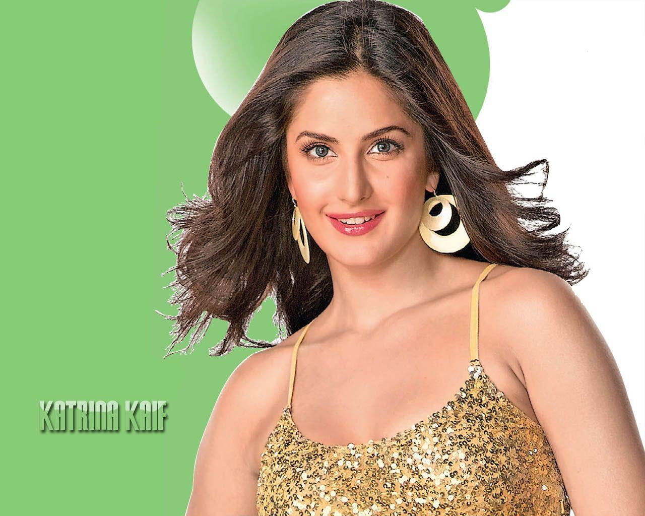 Top Bollywood Actress Katrina Kaif Bold Face HD Wallpaper
