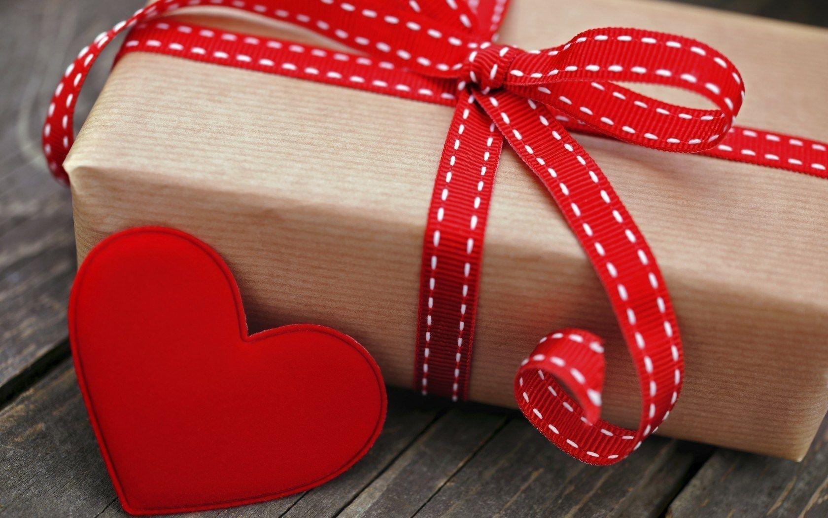 Box Gift Holiday Red Heart Love HD Wallpaper Desktop Background Free