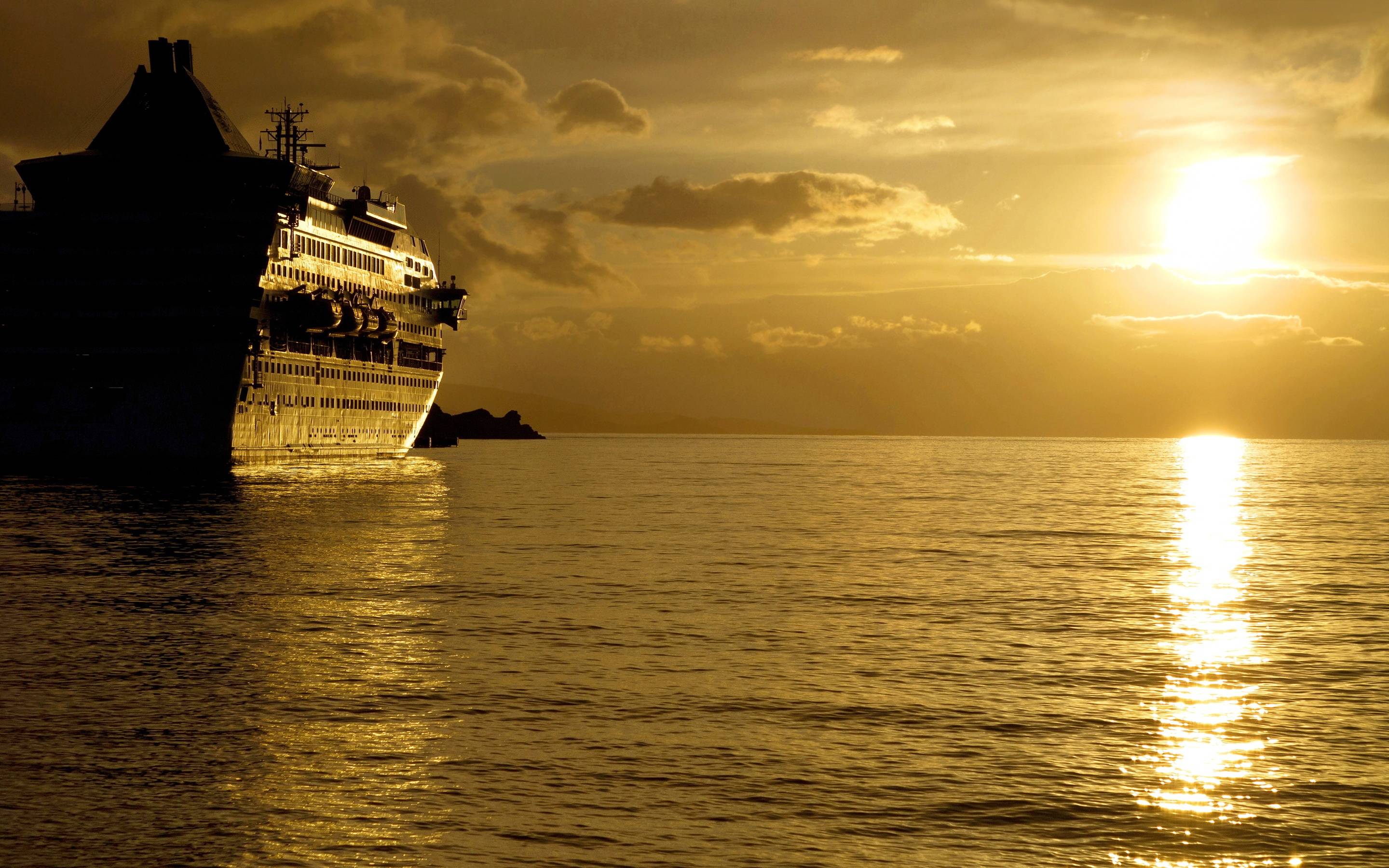 Cruise Ship Sunset wallpaper