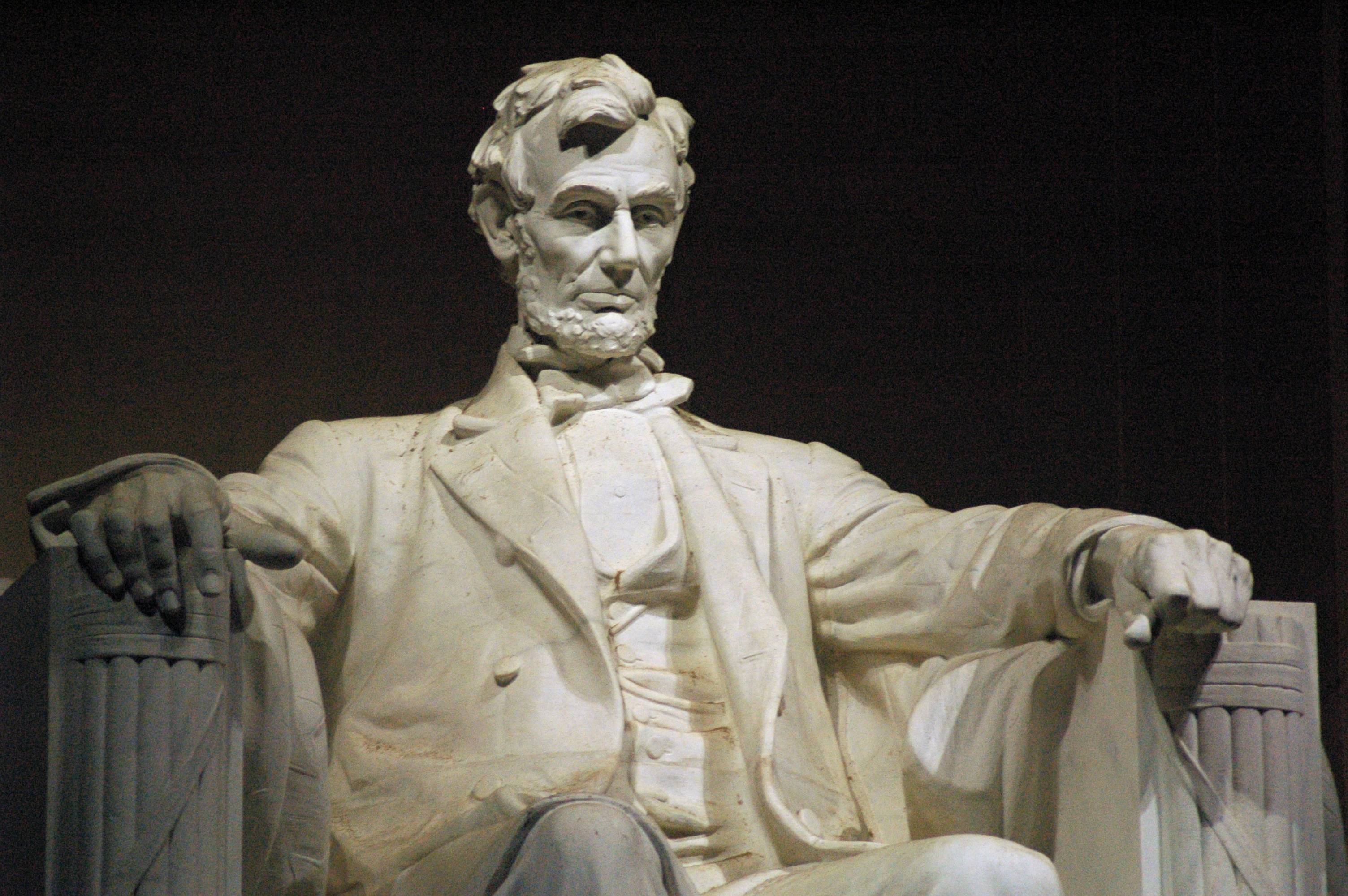 Lincoln Memorial Statue Wallpaper X