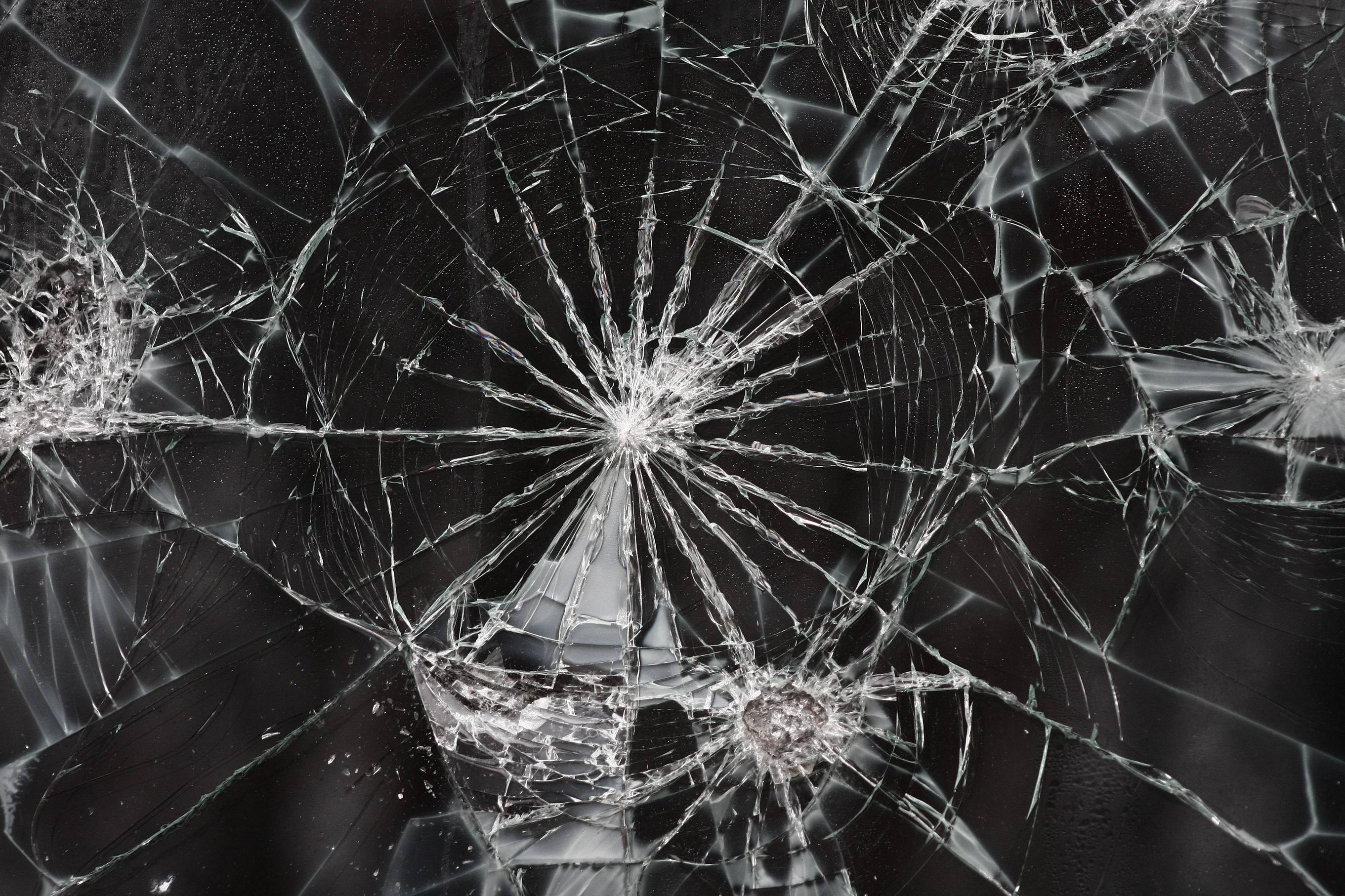 Wallpaper For > Broken Glass Background Png