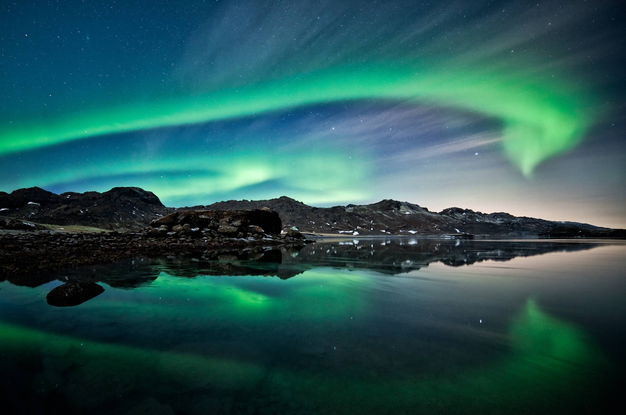 Beautiful Aurora Borealis Exclusive HD Wallpaper #