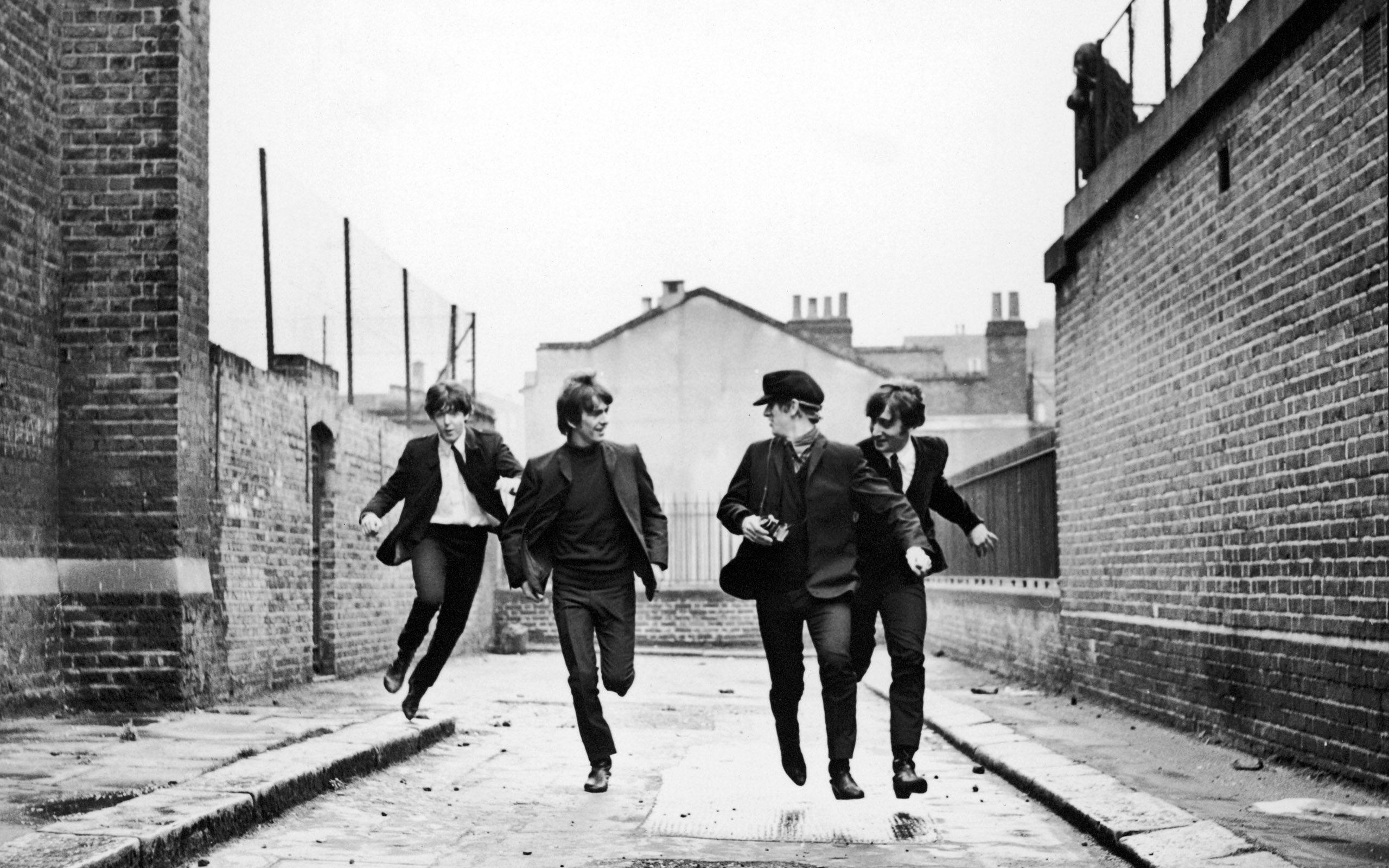 Download Beatles Running Wallpaper 2560x1600