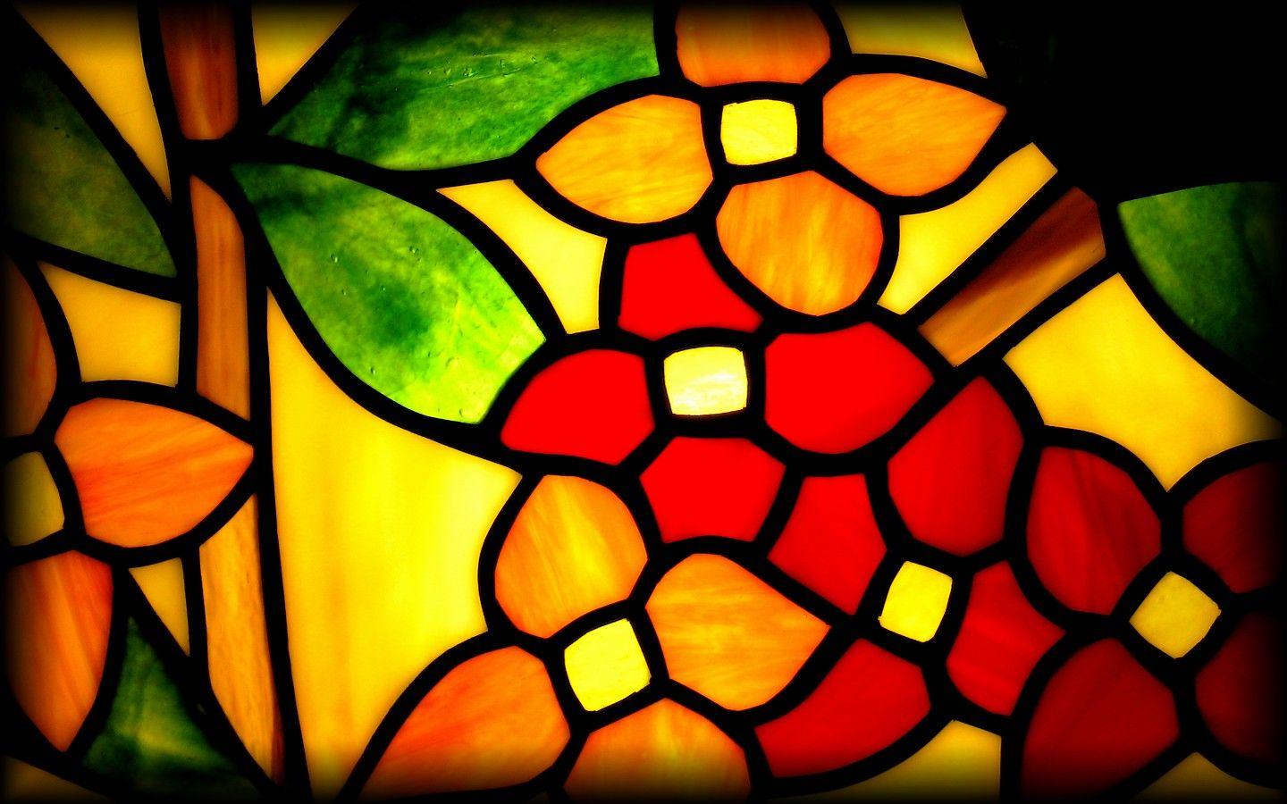 Free stained glass patterns, stained glass wallpaper, links