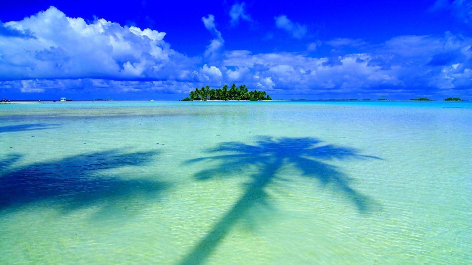 Tropical Island Panorama Wallpaper