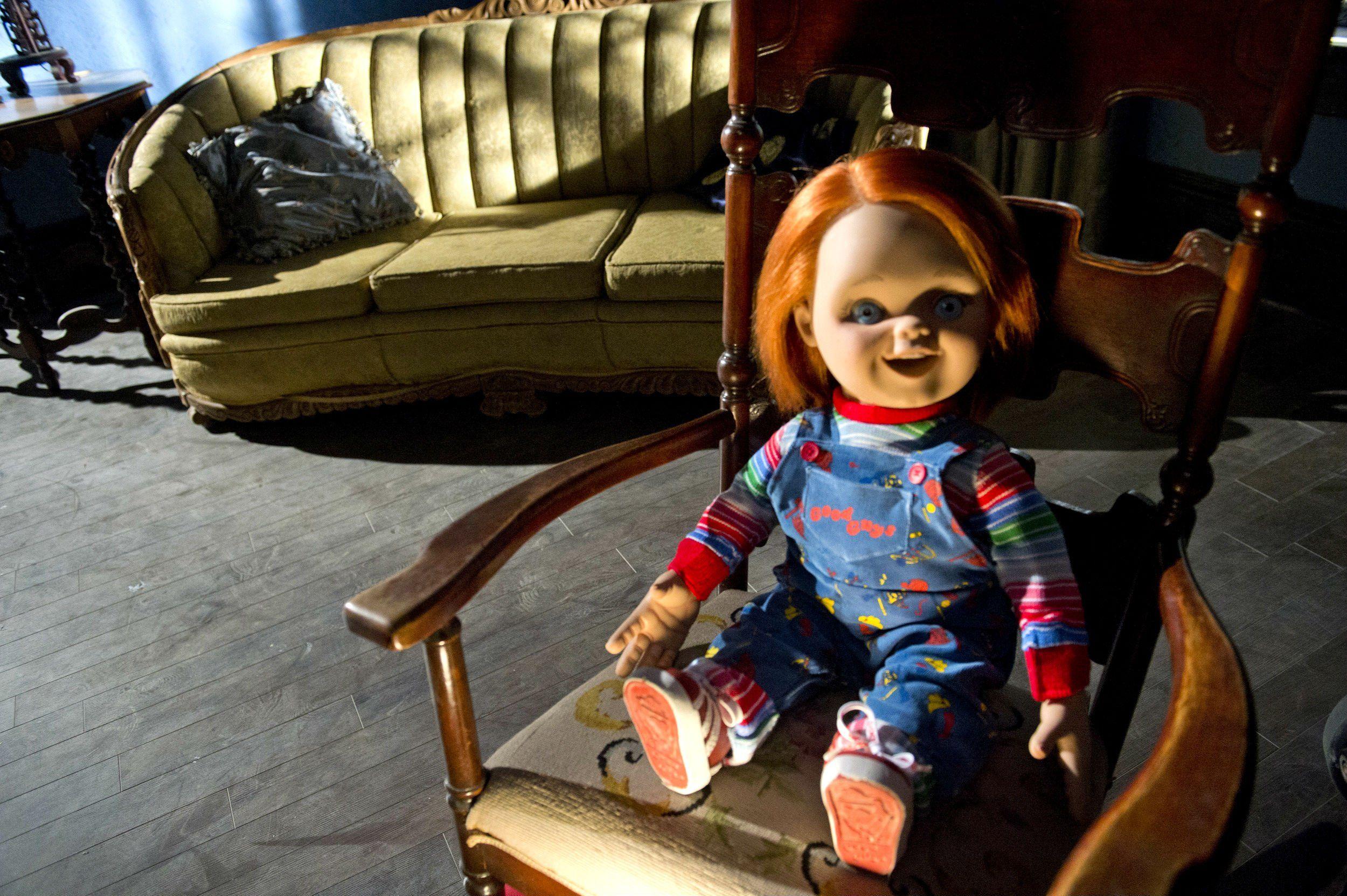 CHILDS PLAY chucky dark horror creepy scary (17) wallpaper